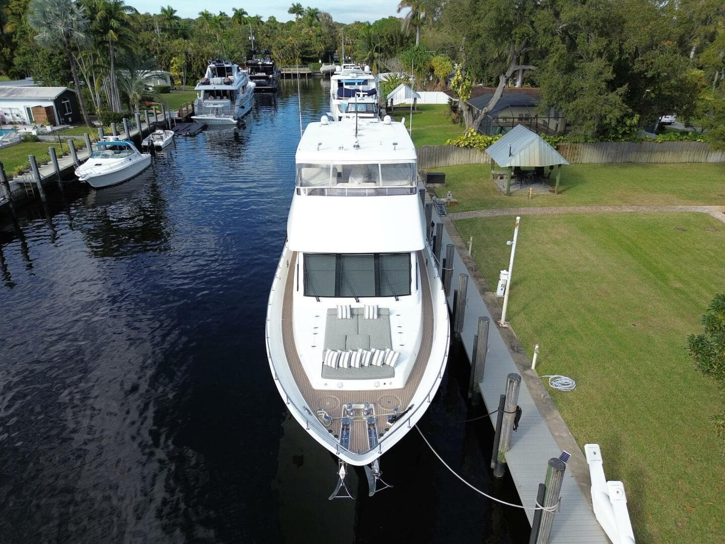 2016 Hargrave 95 a la venta en Fort Lauderdale, Florida Motor Yacht 5