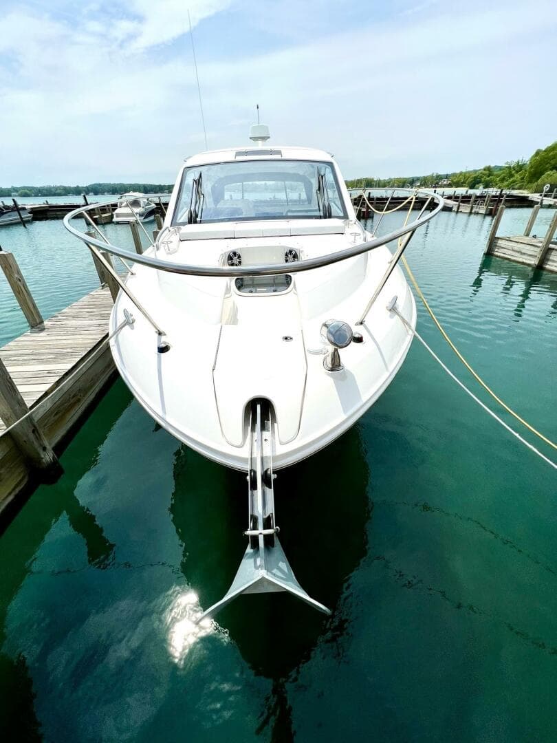 2019 Sea Ray Sundancer 350 Coupe te koop in Traverse City, Michigan Express Cruiser 4