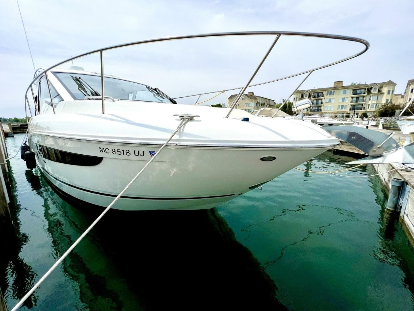 2019 Sea Ray Sundancer 350 Coupe te koop in Traverse City, Michigan Express Cruiser 5