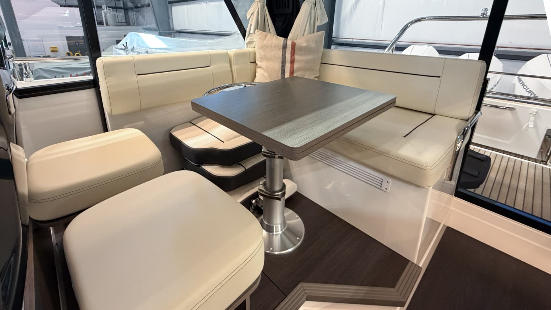 2025 Wellcraft 38 Explorer for Sale in Dartmouth, Massachusetts Explorer Yachts 5