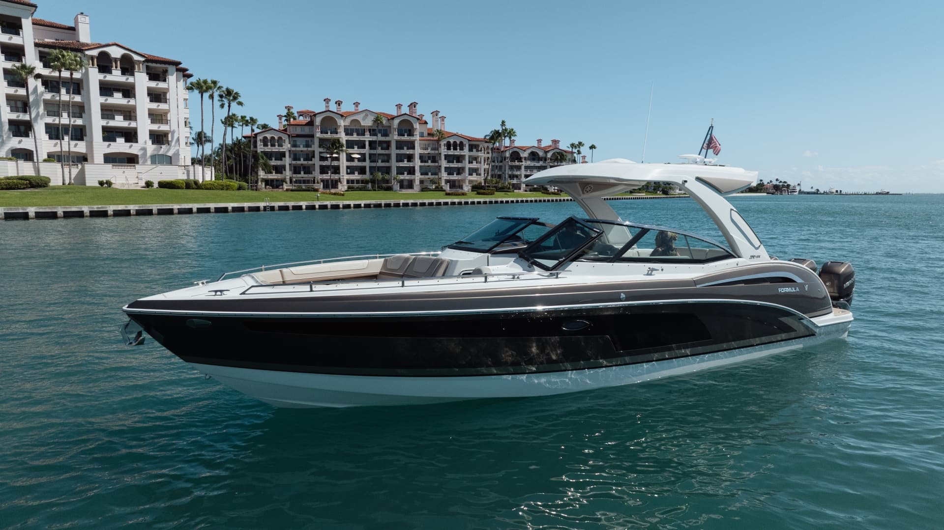 2018 Formula Boats 350 Crossover Bowrider for Sale in Miami Beach, Florida Bowrider