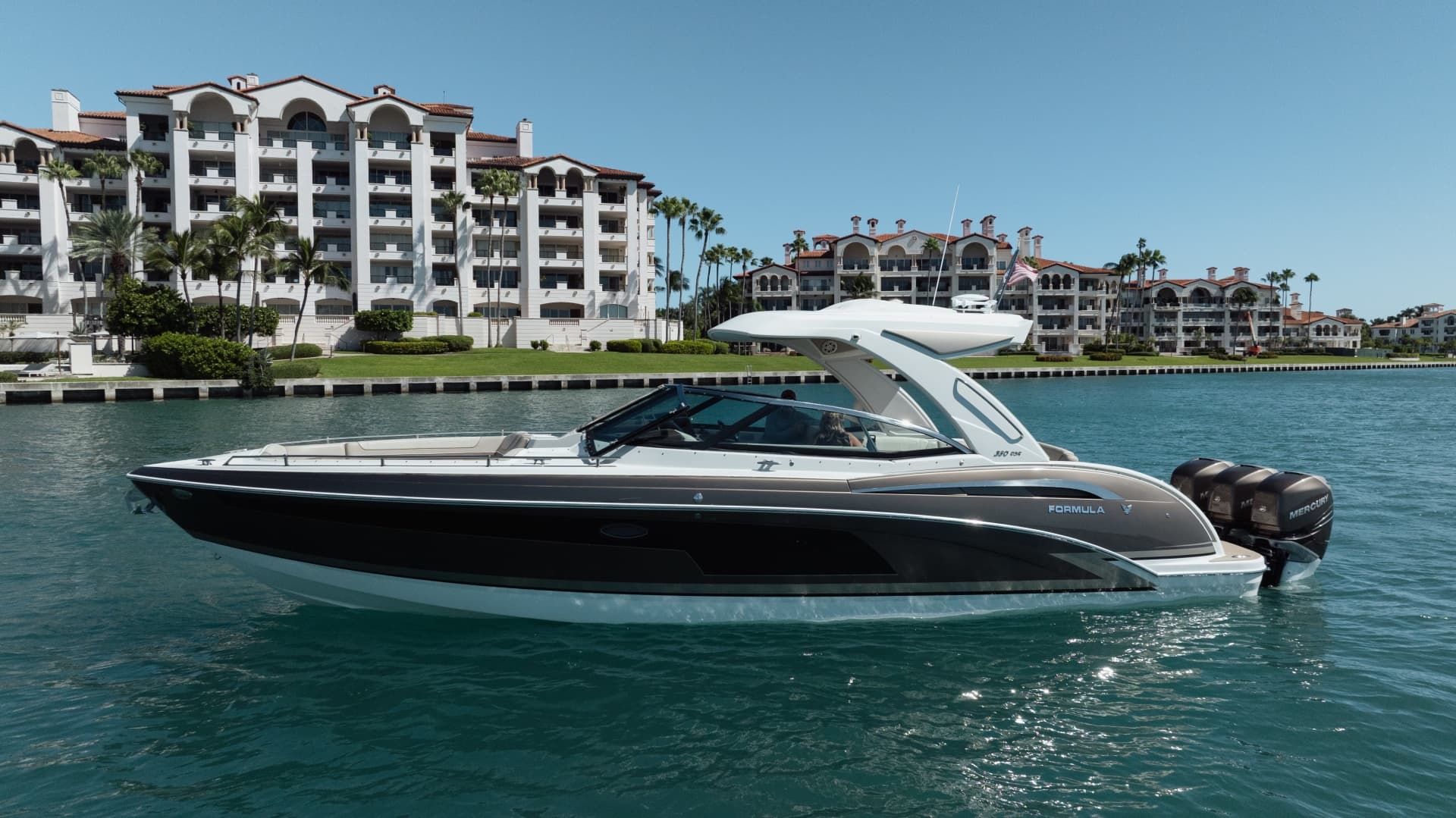 2018 Formula Boats 350 Crossover Bowrider for Sale in Miami Beach, Florida Bowrider 3