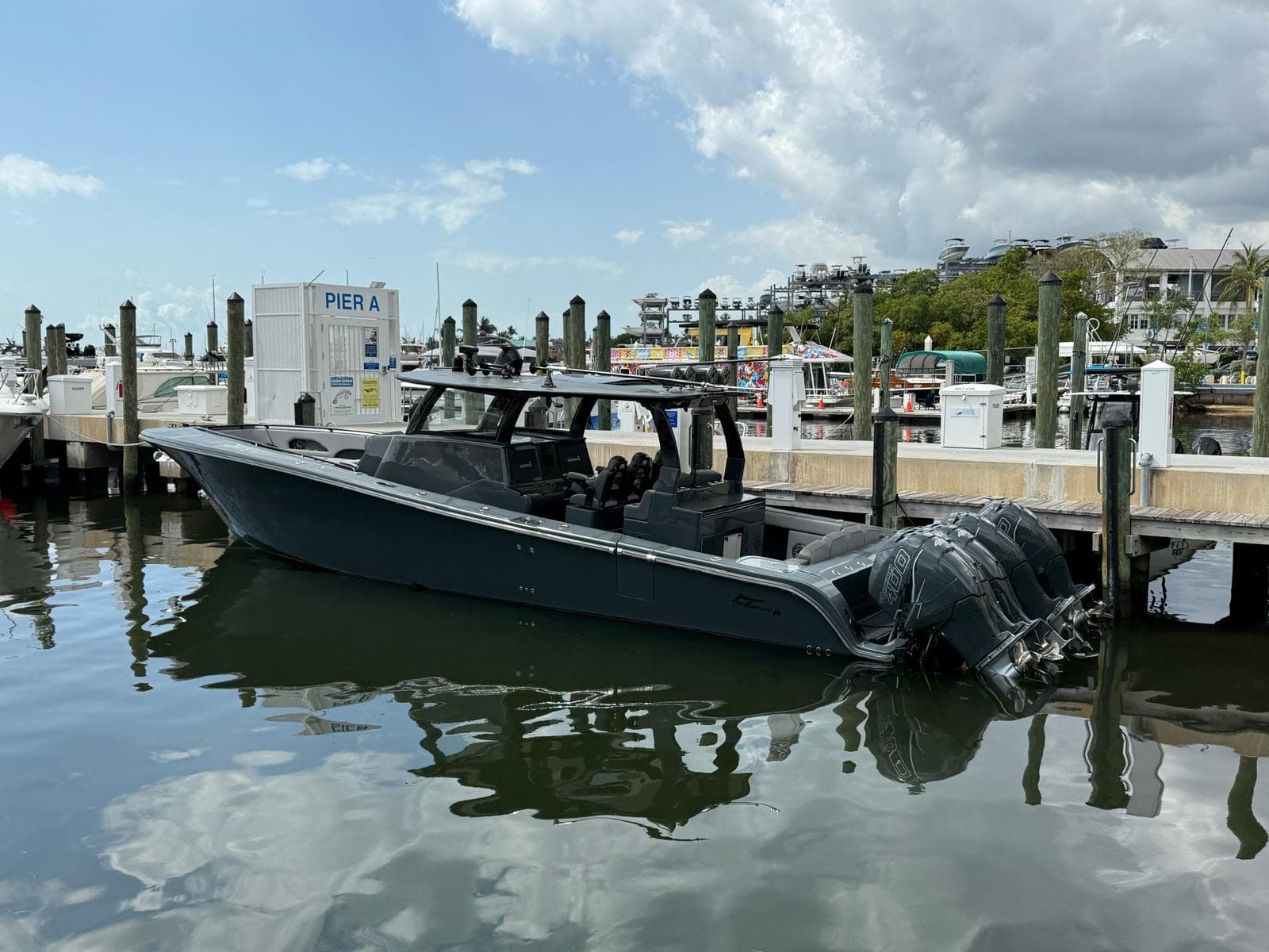 2020 Streamline R 45 for Sale in Coral Way, Florida Center Console