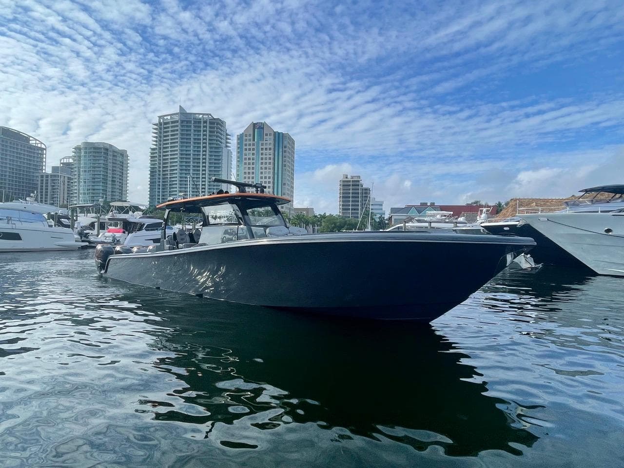 2020 Streamline R 45 for Sale in Coral Way, Florida Center Console 5
