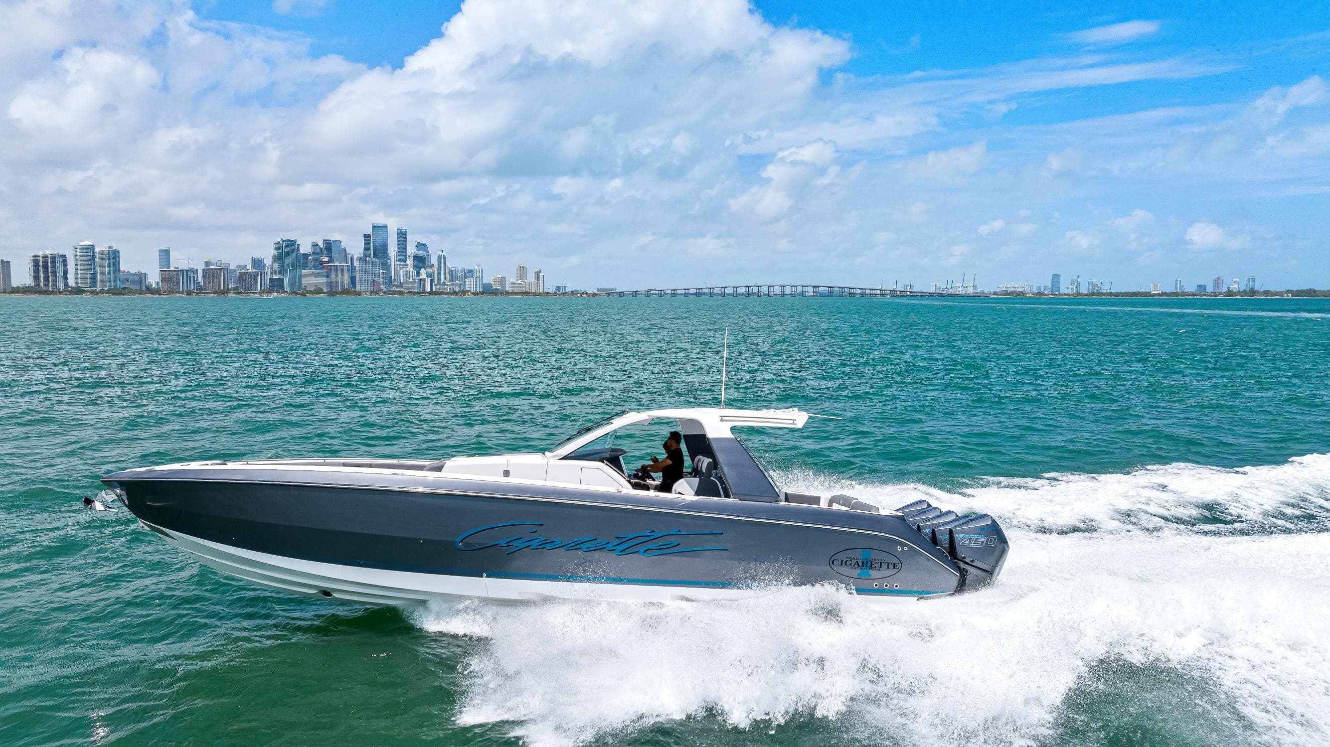 2022 Cigarette Racing 42' Auroris à vendre à Miami, Florida Center Console 2