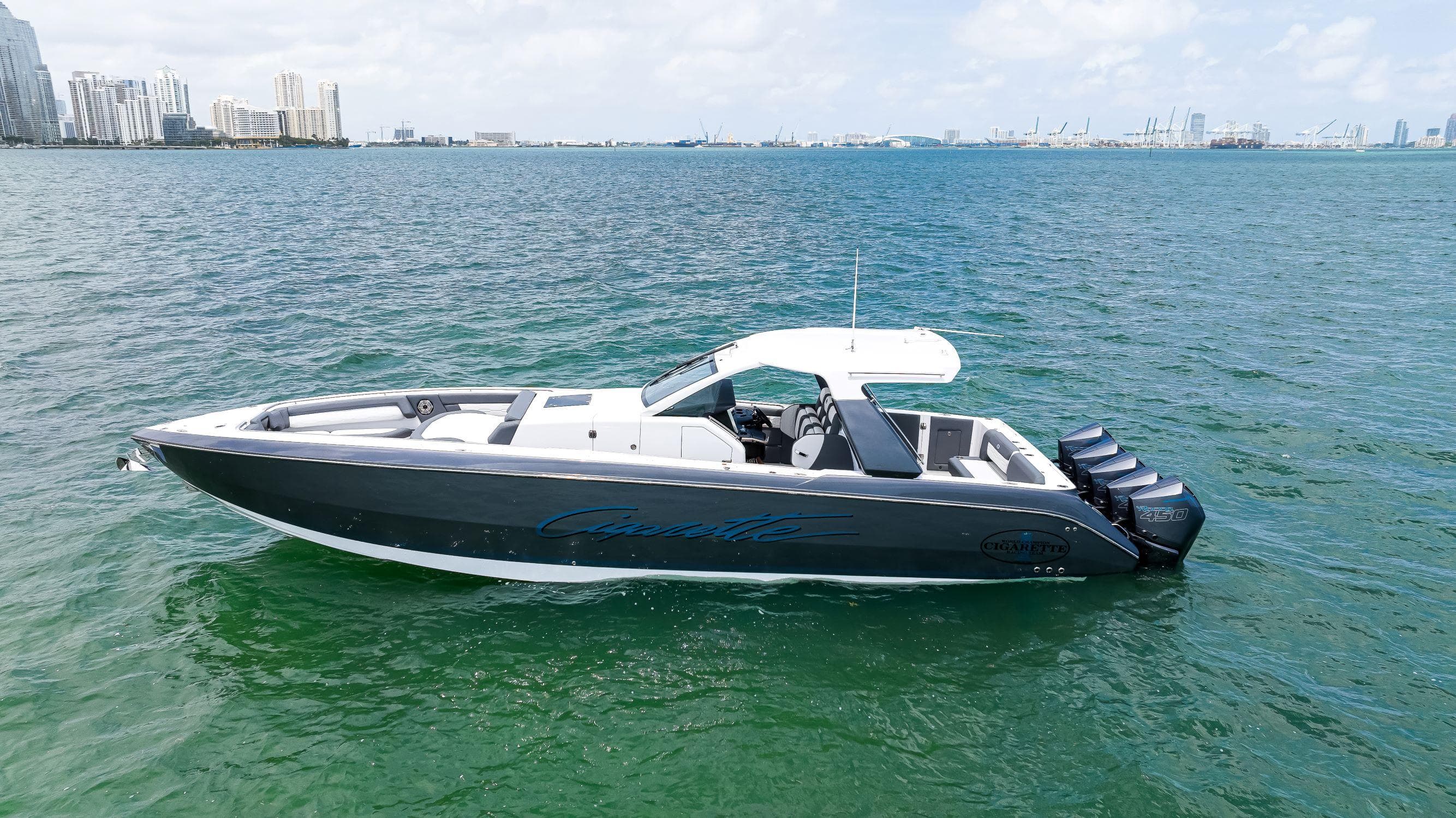2022 Cigarette Racing 42' Auroris à vendre à Miami, Florida Center Console 3