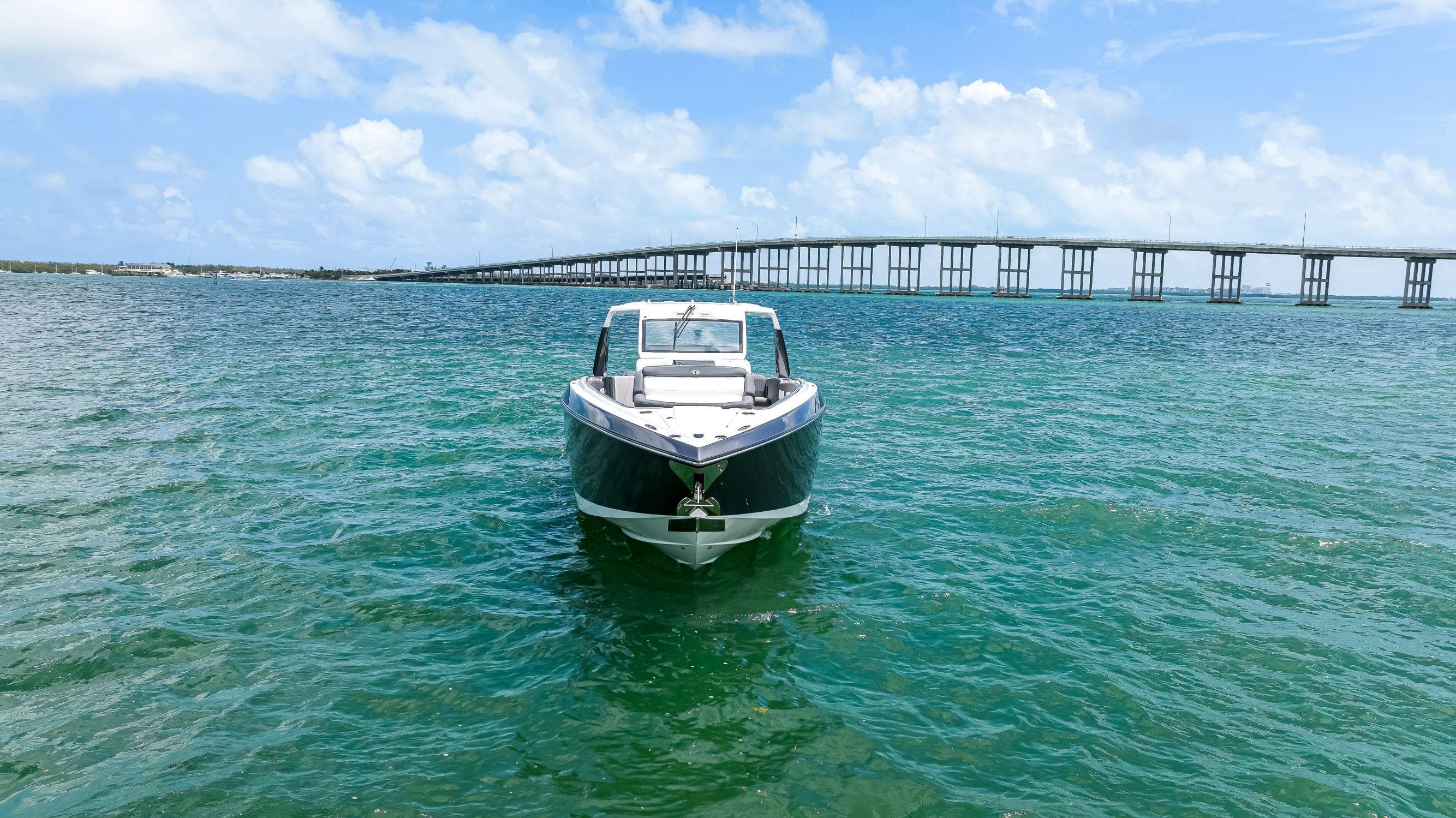 2022 Cigarette Racing 42' Auroris à vendre à Miami, Florida Center Console 5