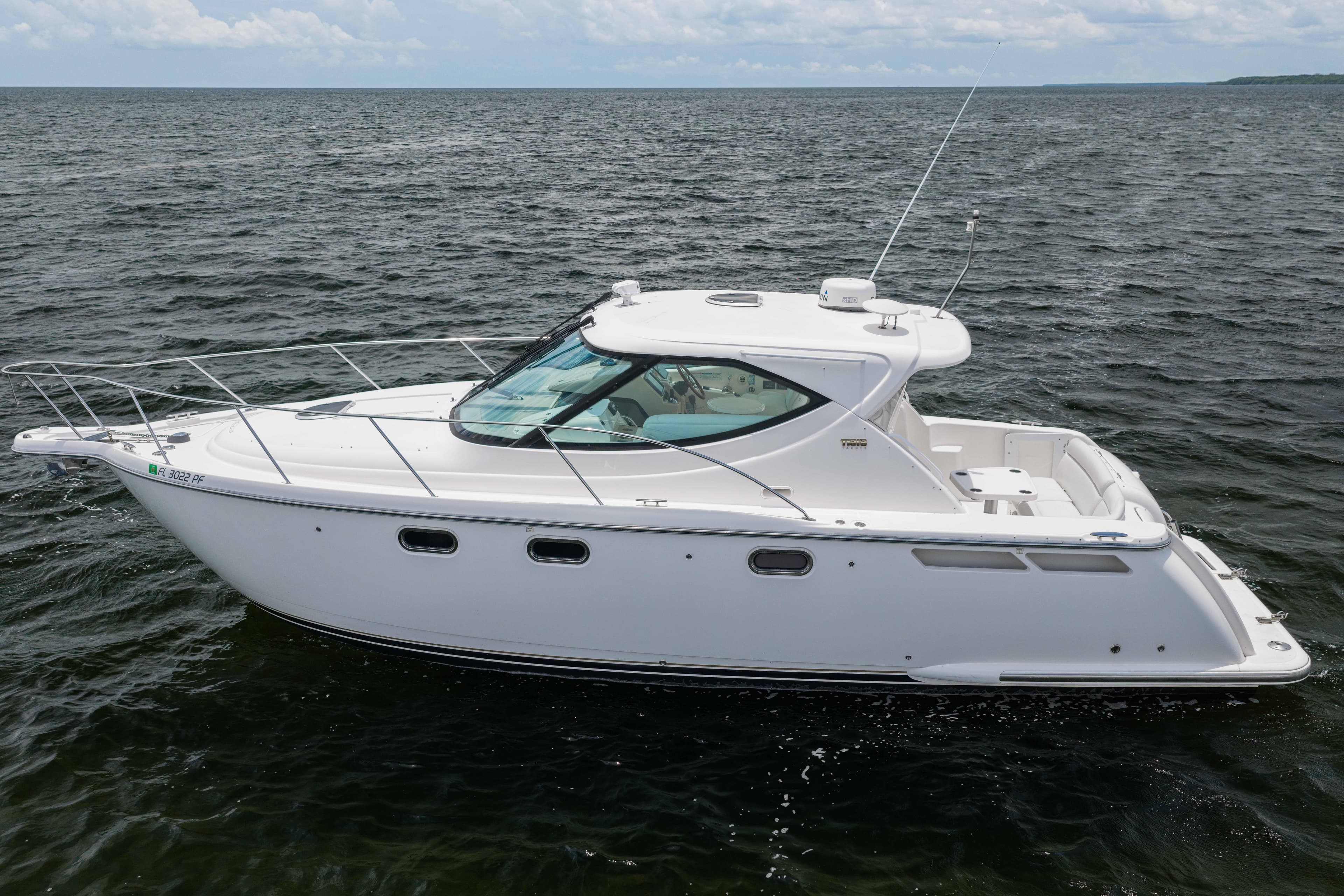 2010 Tiara Yachts 3500 Sovran LE zum Verkauf in Coral Gables, Florida Motor Yacht 4