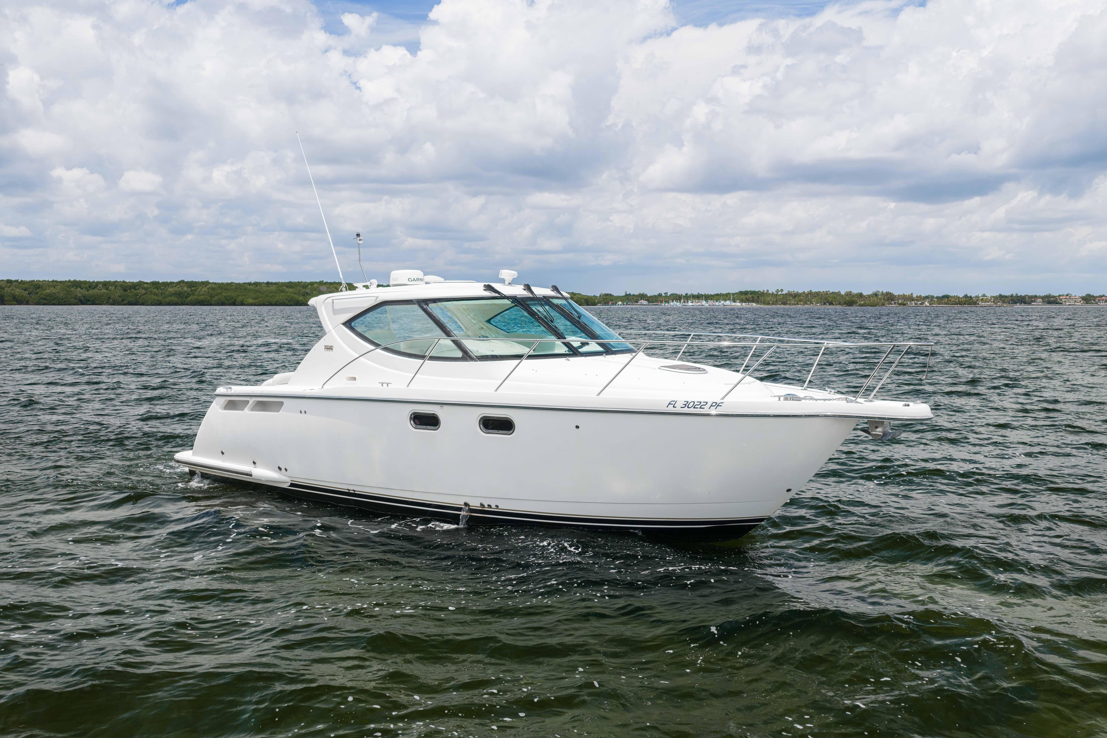 2010 Tiara Yachts 3500 Sovran LE zum Verkauf in Coral Gables, Florida Motor Yacht 5