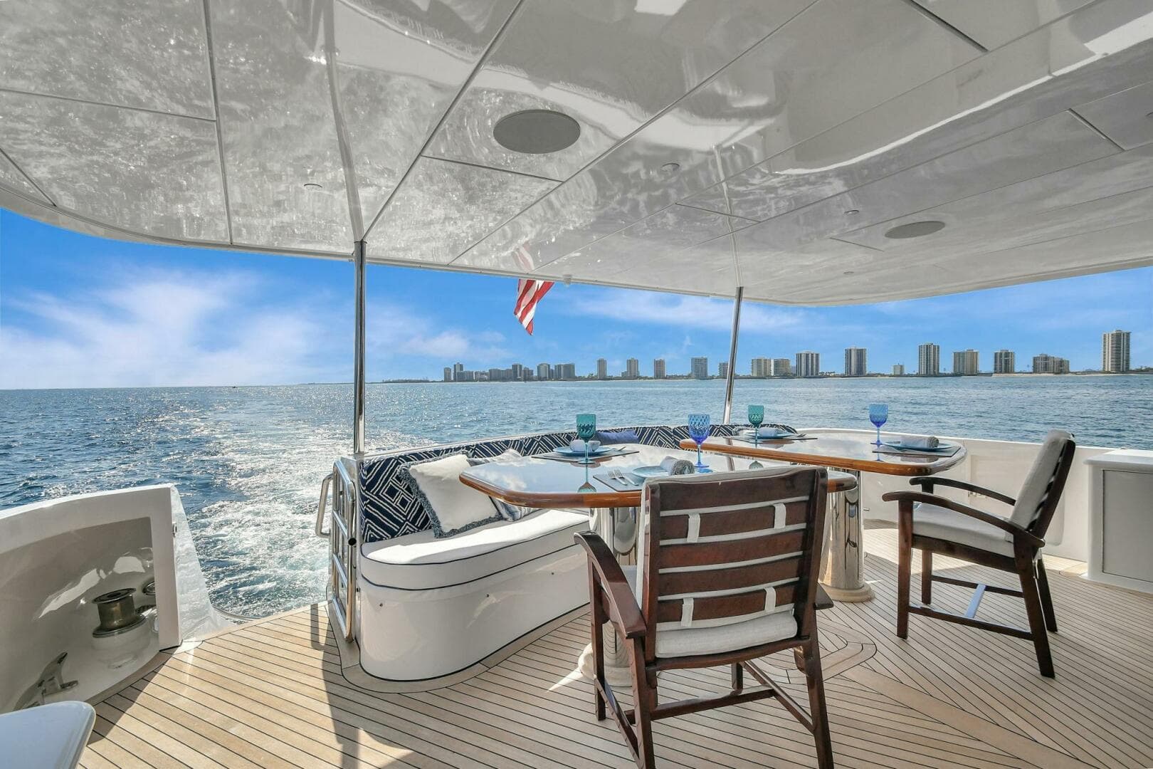 2005 Hatteras 100 Motor Yacht in vendita a Norwalk, Connecticut Motor Yacht 4