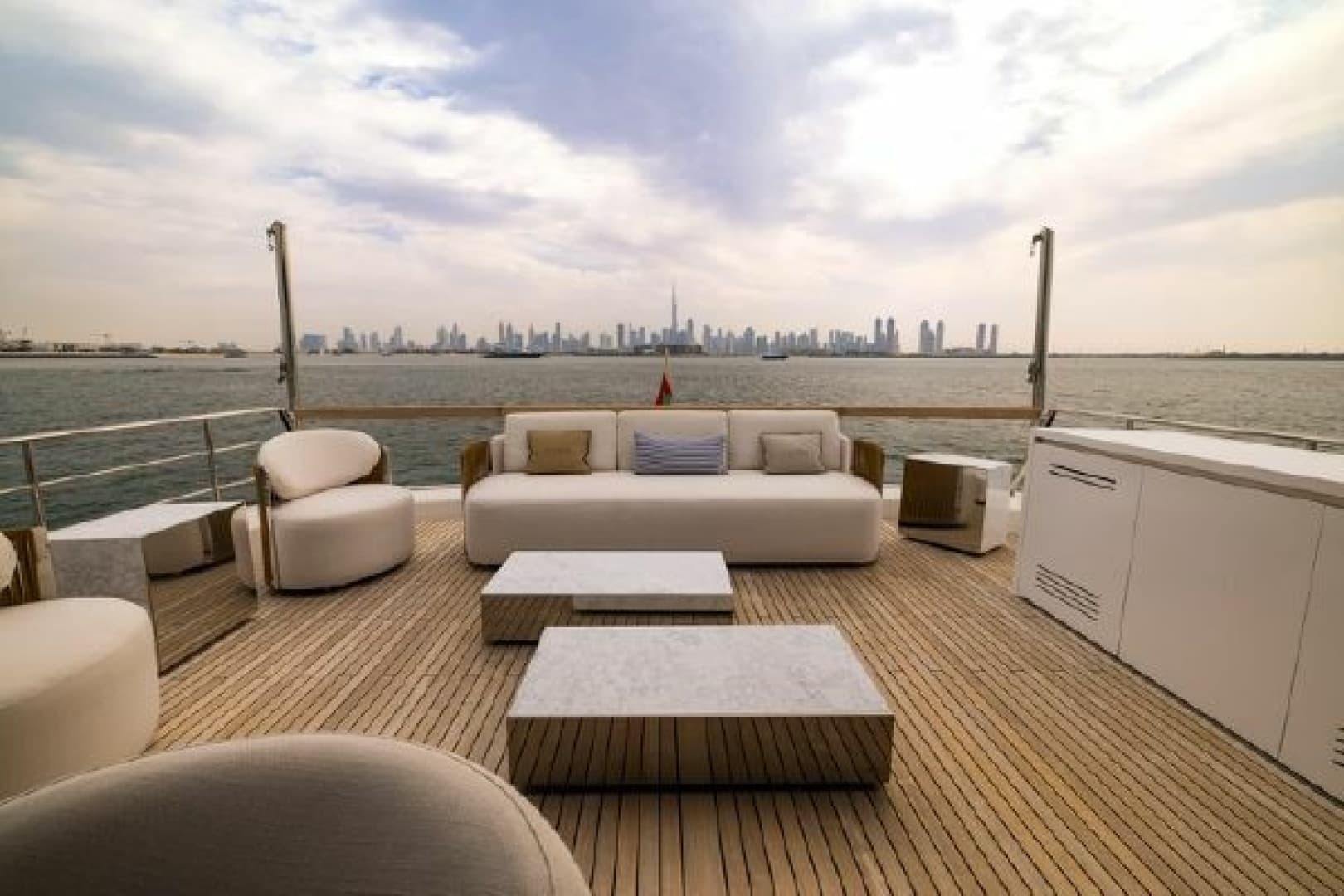 2022 Sanlorenzo SX88 for Sale in Dubai, AE Flybridge 5