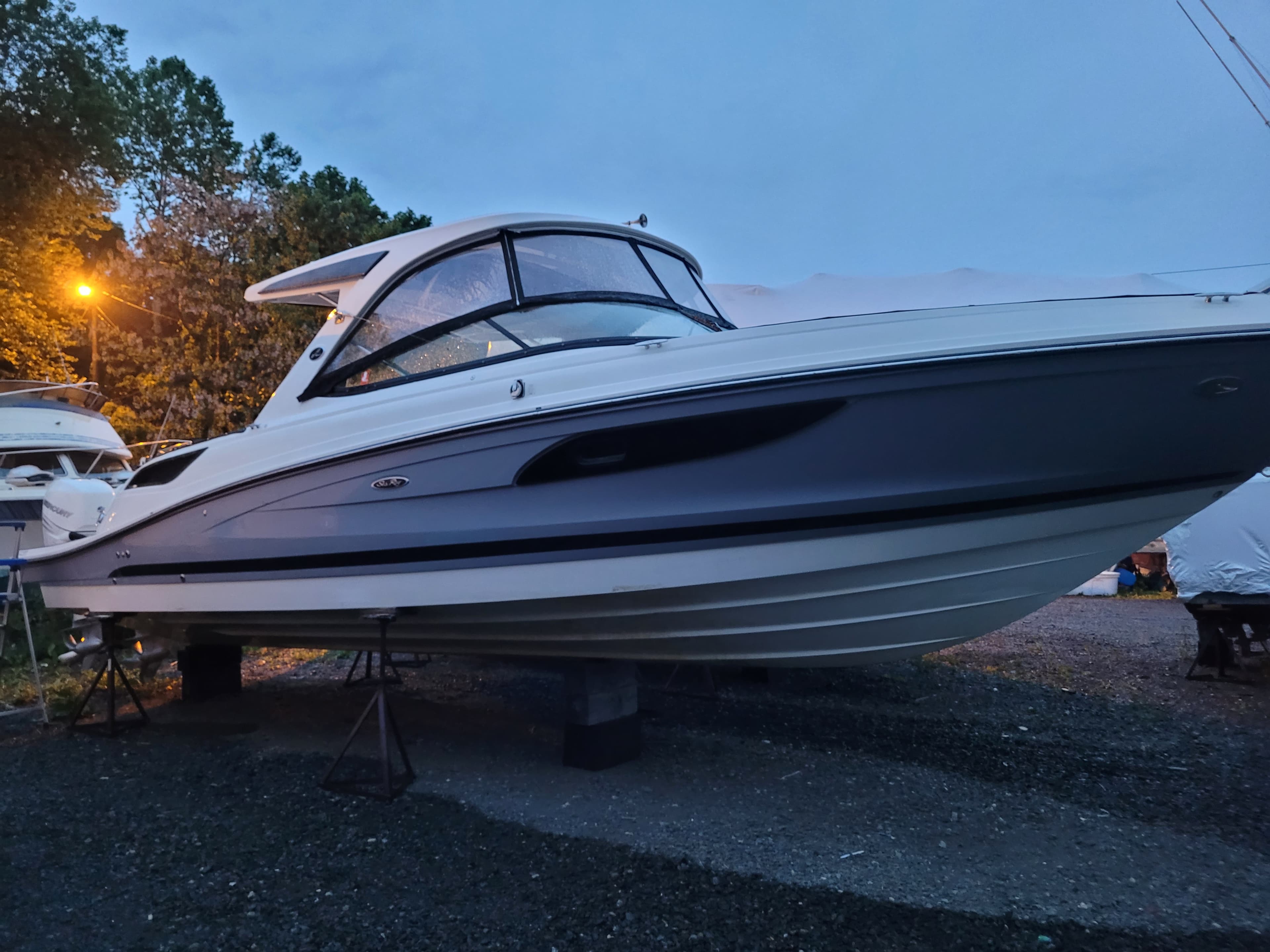 2017 Sea Ray SLX 350 Outboard zum Verkauf in Edgewater, New Jersey Bowrider