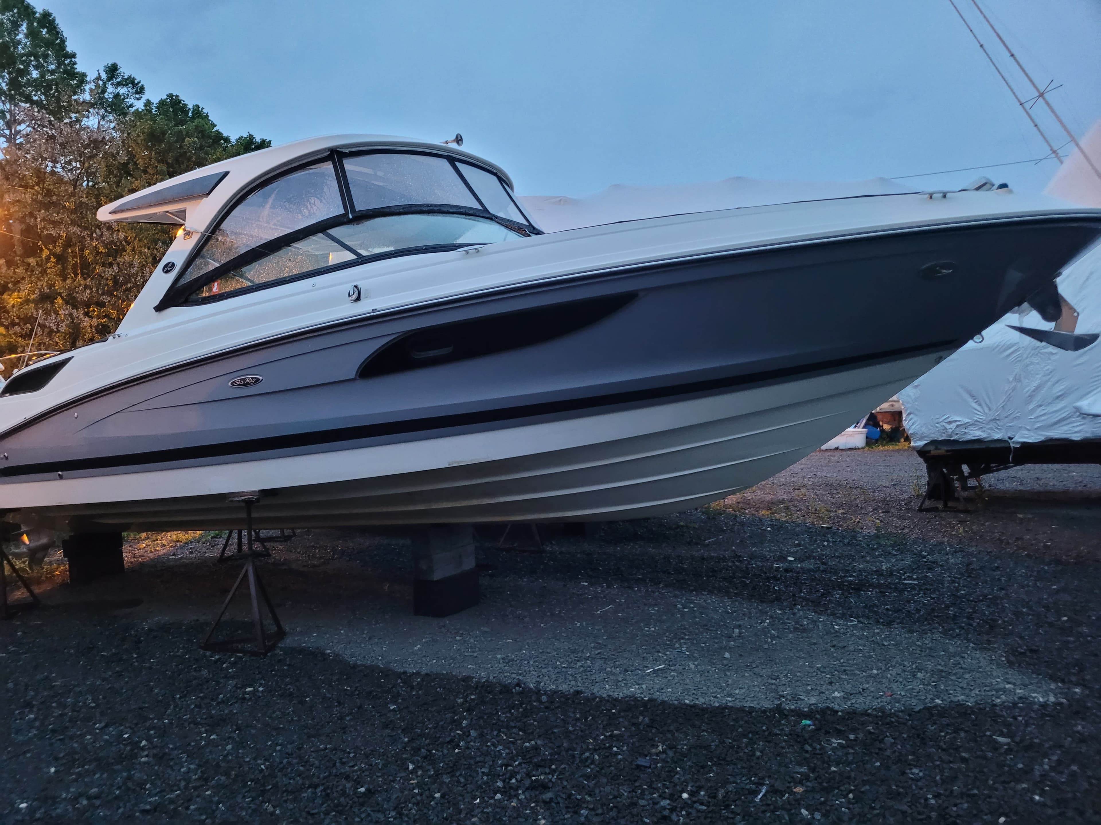 2017 Sea Ray SLX 350 Outboard zum Verkauf in Edgewater, New Jersey Bowrider 2