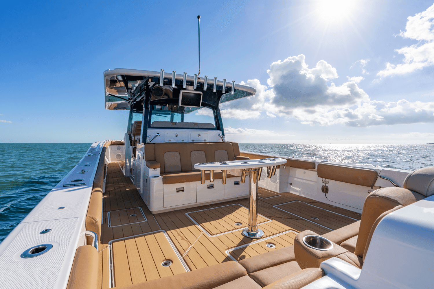 2021 HCB 53 Suenos RXV zum Verkauf in Fort Myers, FL Center Console 5