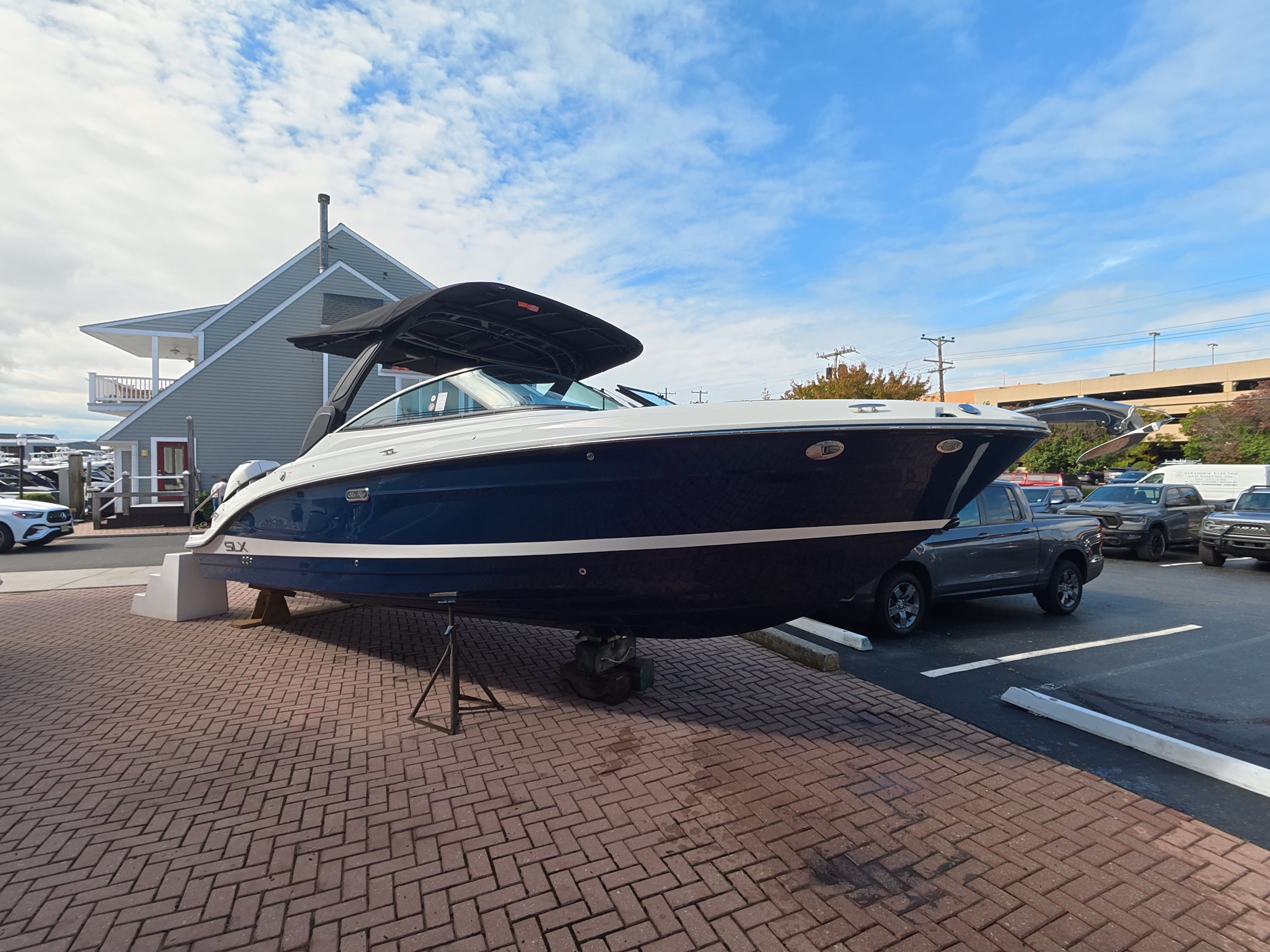 2027 Sea Ray SLX 280 Outboard for Sale in Somers Point, New Jersey Bowrider 2