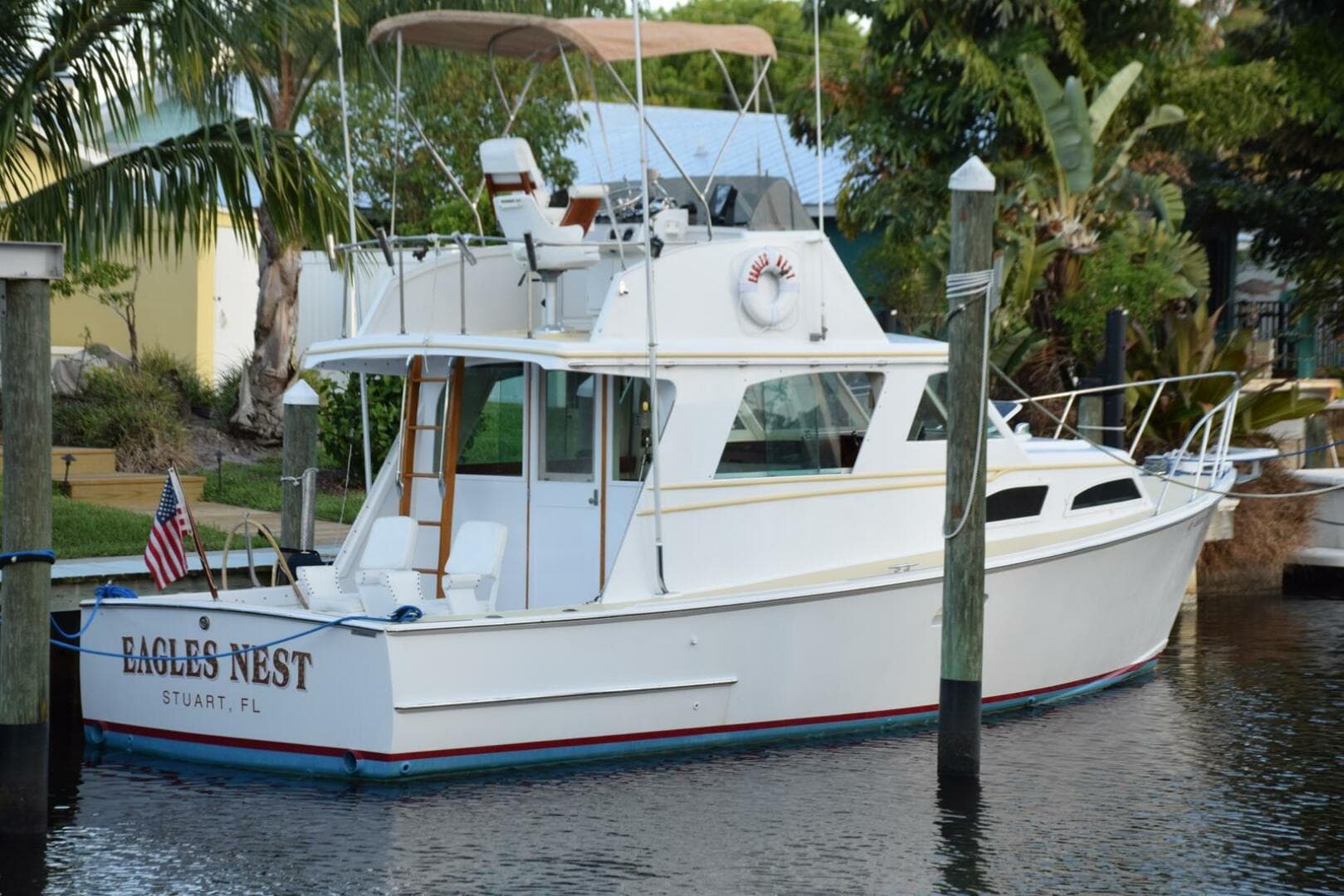 Whiticar 32 Flybridge Convertible zum Verkauf