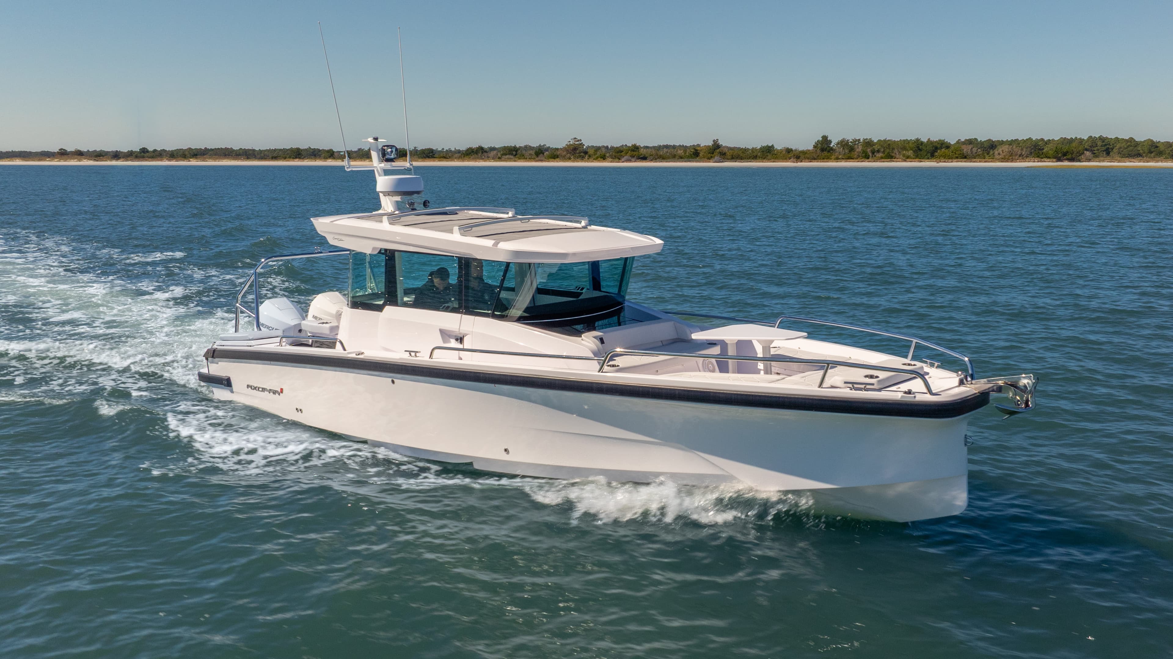 2027 Axopar 29 XC Cross Cabin zum Verkauf in Newport Beach, California Walk-around Boats 2