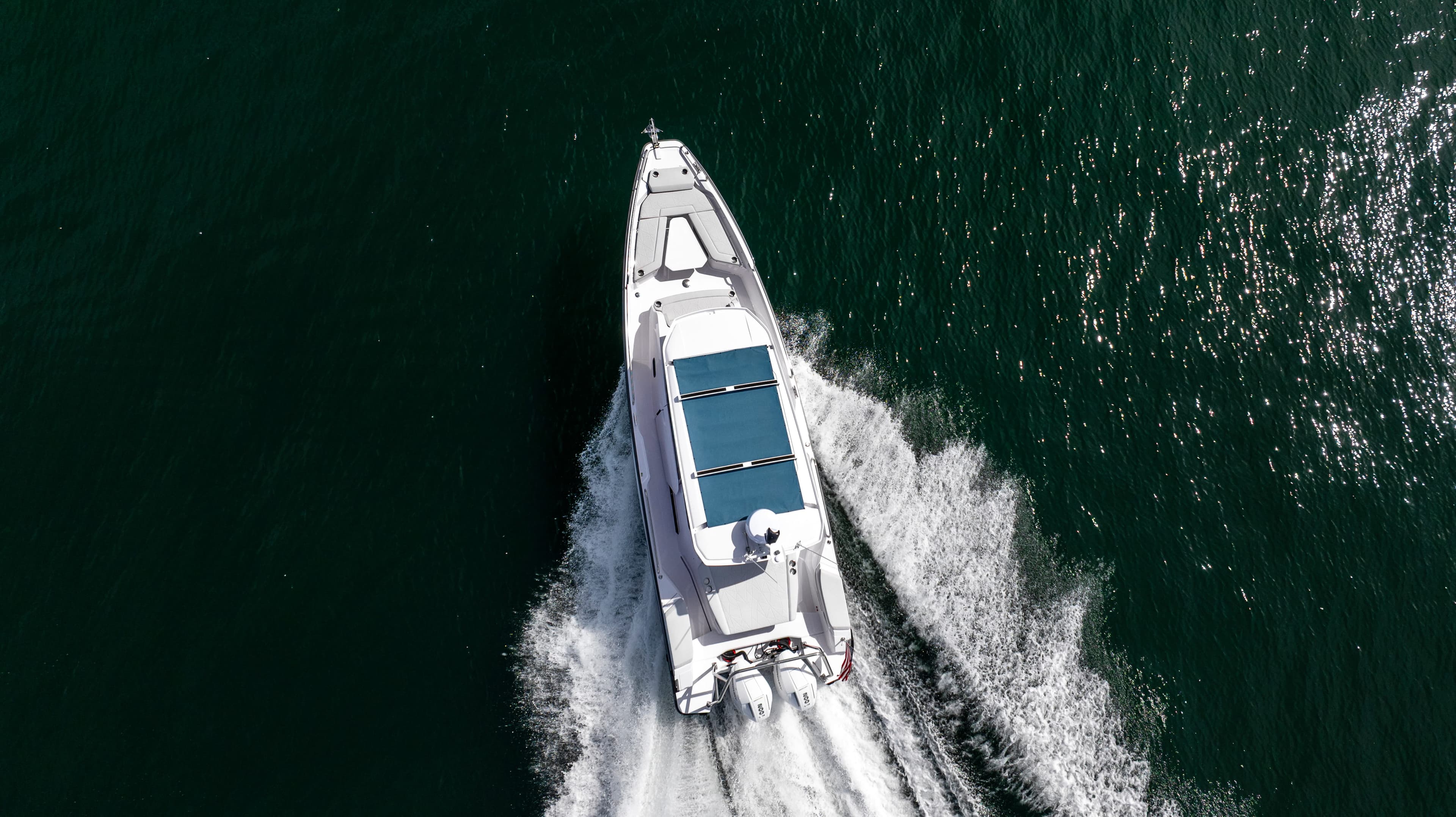 2027 Axopar 29 XC Cross Cabin zum Verkauf in Newport Beach, California Walk-around Boats 5