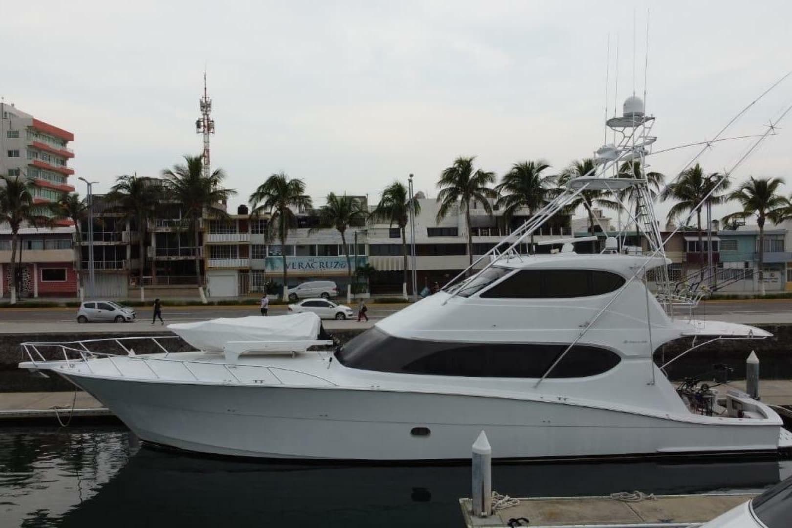 2007 Hatteras 77 Enclosed Bridge zum Verkauf in Port Isabel, Texas Sport Fishing
