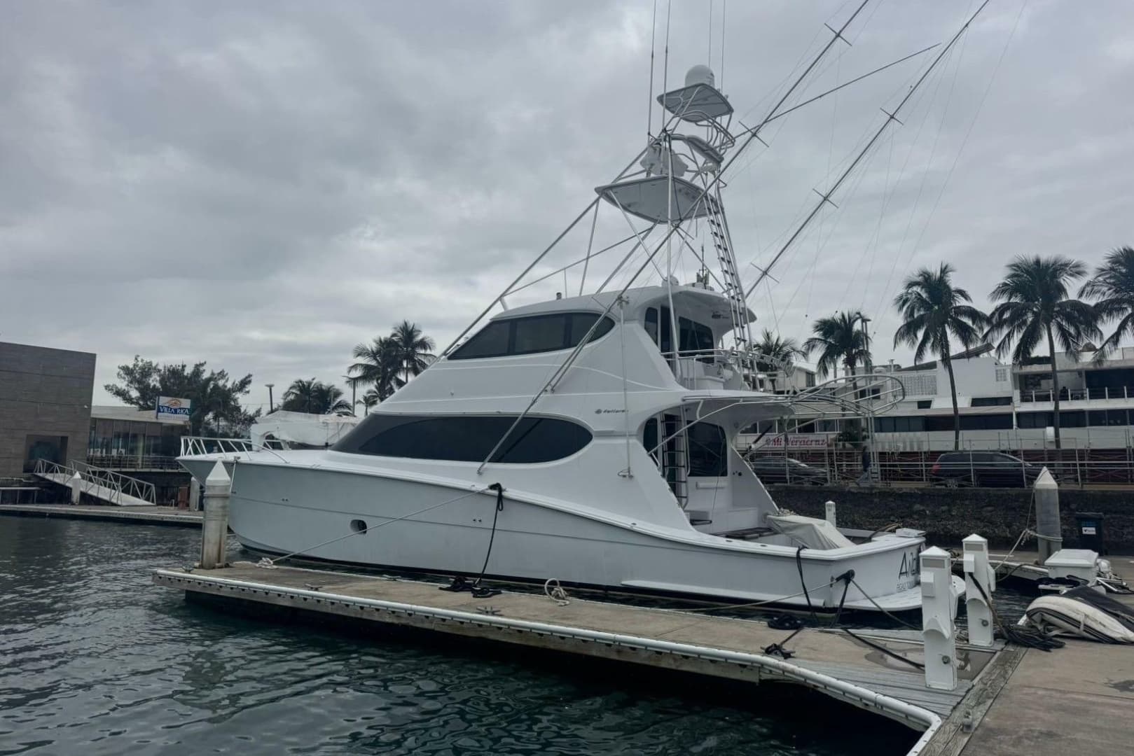 2007 Hatteras 77 Enclosed Bridge zum Verkauf in Port Isabel, Texas Sport Fishing 3