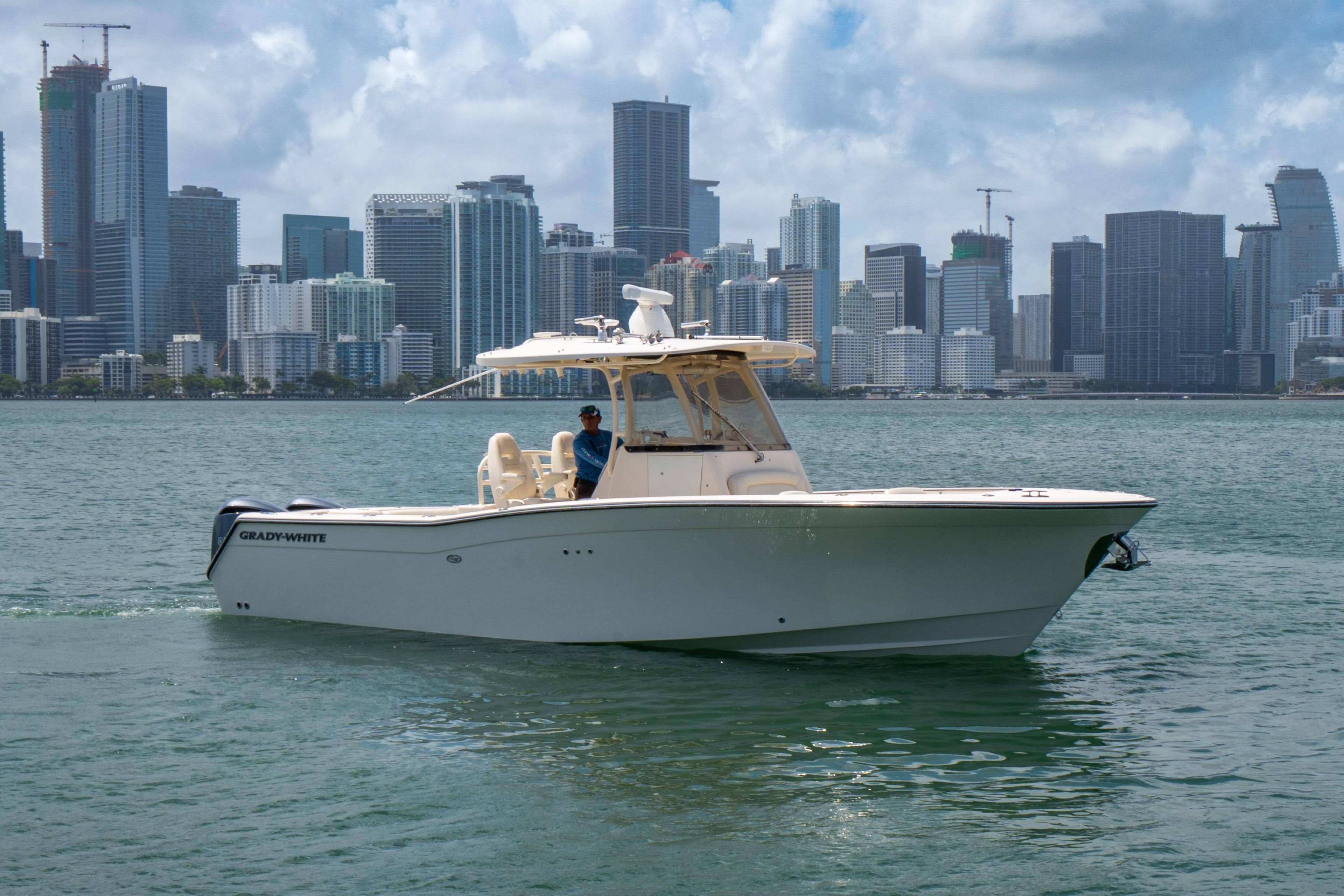 2017 Grady-White Boats Canyon 306 a la venta en Miami, Florida Center Console 2