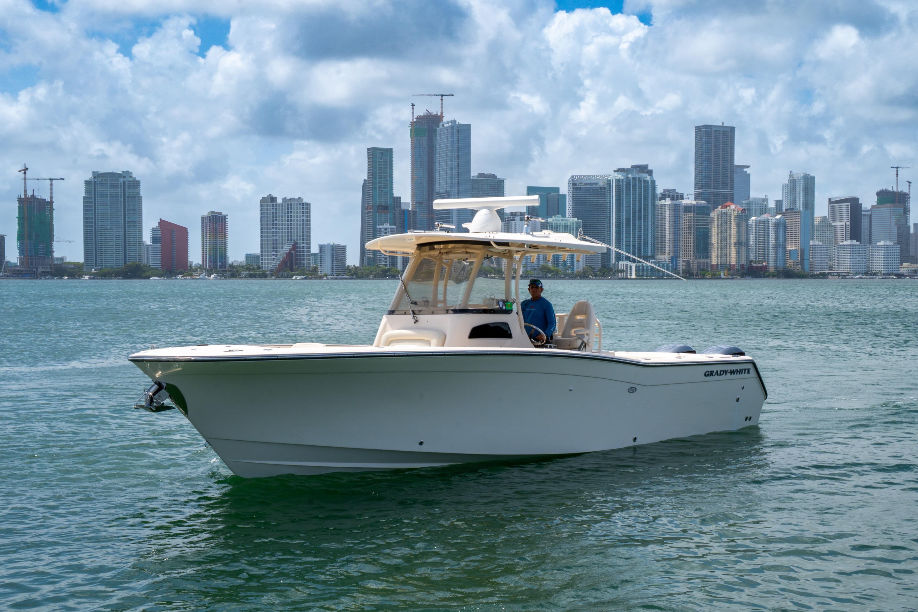 2017 Grady-White Boats Canyon 306 a la venta en Miami, Florida Center Console 4