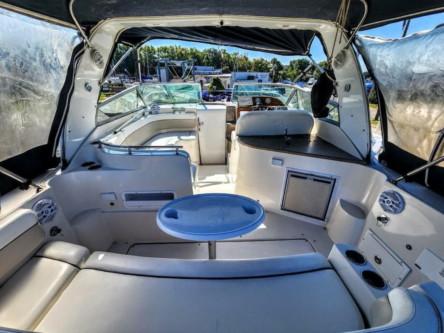 2007 Rinker 320 Express Cruiser te koop in Essex, Maryland Express Cruiser 2