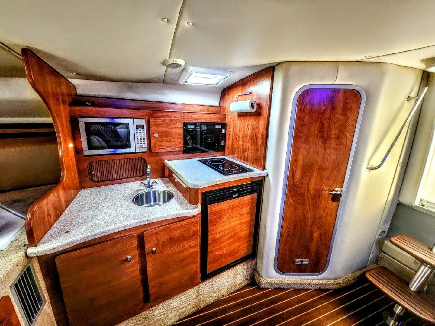 2007 Rinker 320 Express Cruiser te koop in Essex, Maryland Express Cruiser 4
