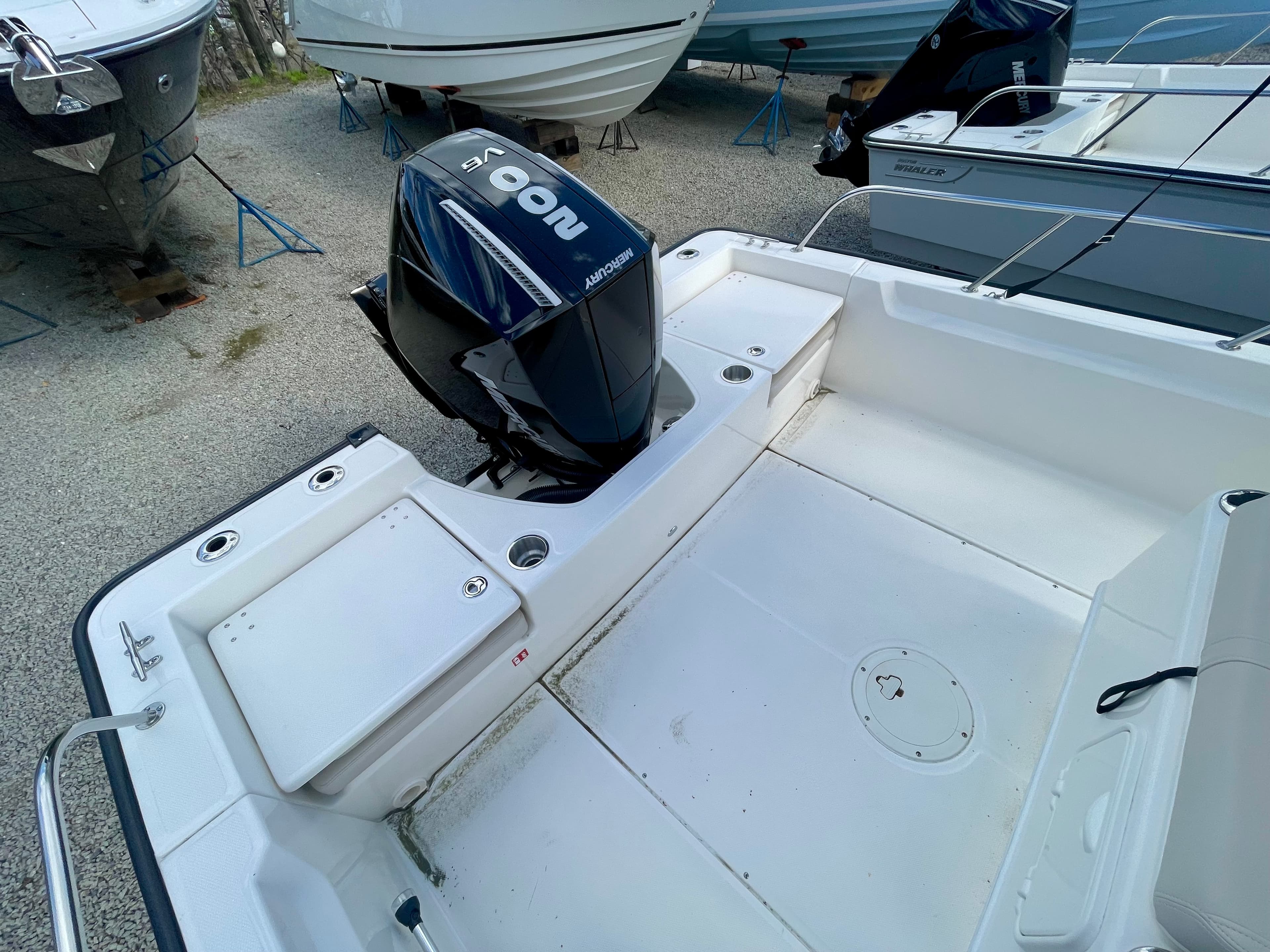 2026 Boston Whaler 210 Montauk in vendita a Quincy, MA Center Console 4