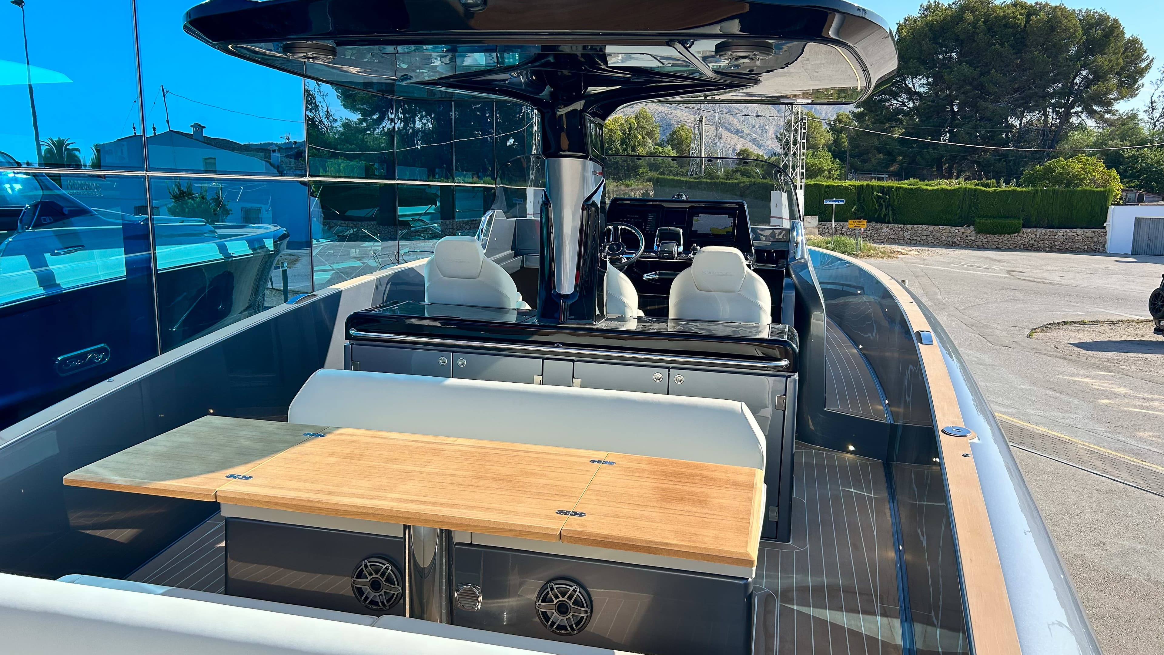 2025 Solaris Power 40F Open zum Verkauf in Teulada, ES Walk-around Boats 5