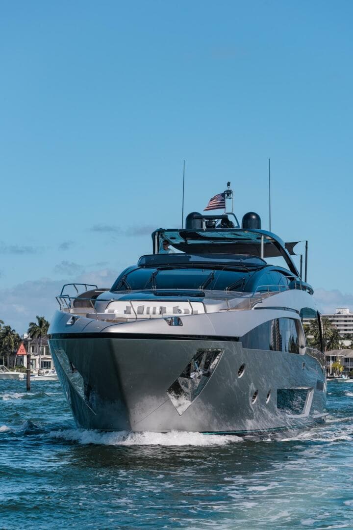 2019 Riva 90' Argo zum Verkauf in Newport, Rhode Island Motor Yacht 2