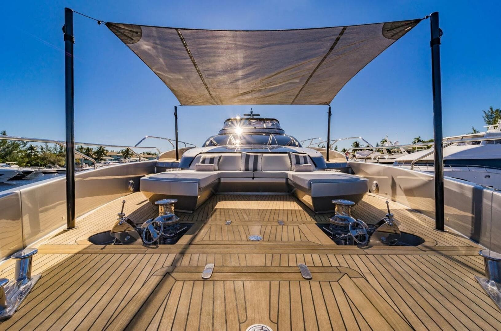 2019 Riva 90' Argo zum Verkauf in Newport, Rhode Island Motor Yacht 5