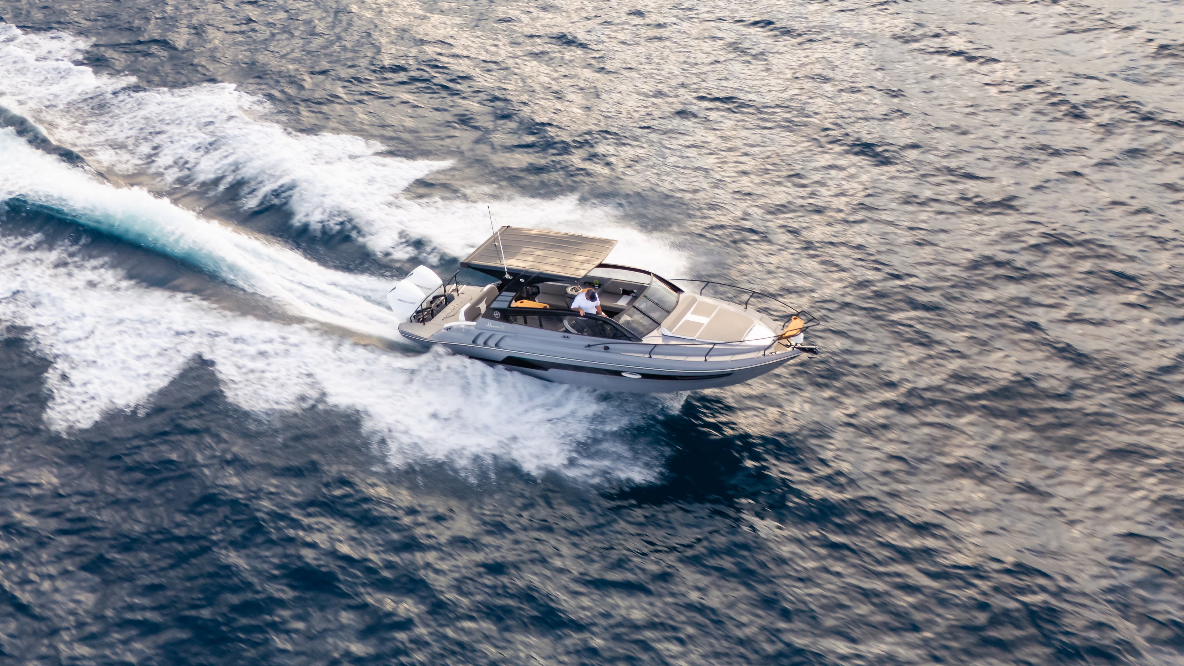 2027 Hanover Yachts 305 zum Verkauf in Sarasota, Florida Express Cruiser