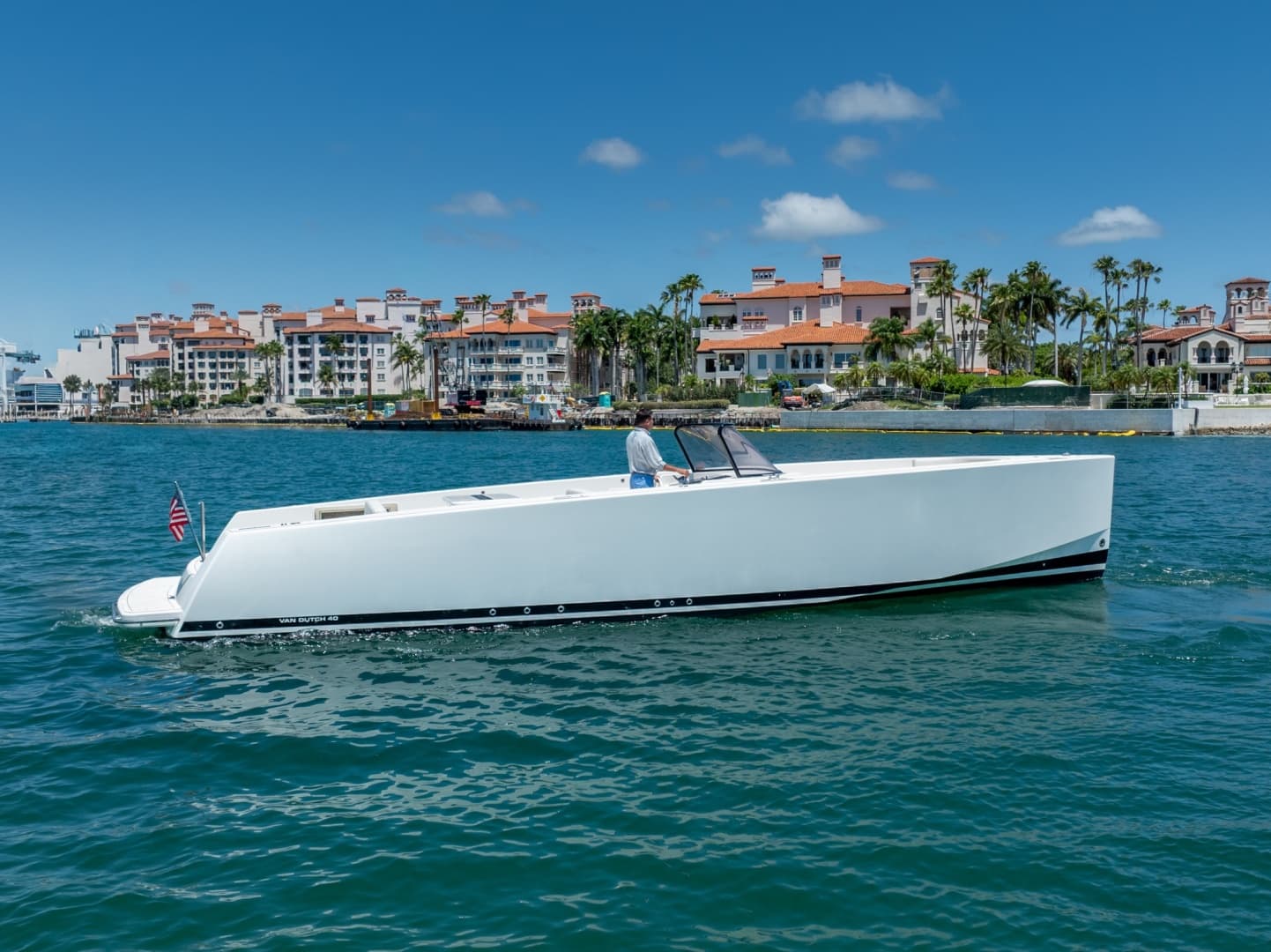 2014 VanDutch Yachts 40 a la venta en Fisher Island, Florida Day Boats 3