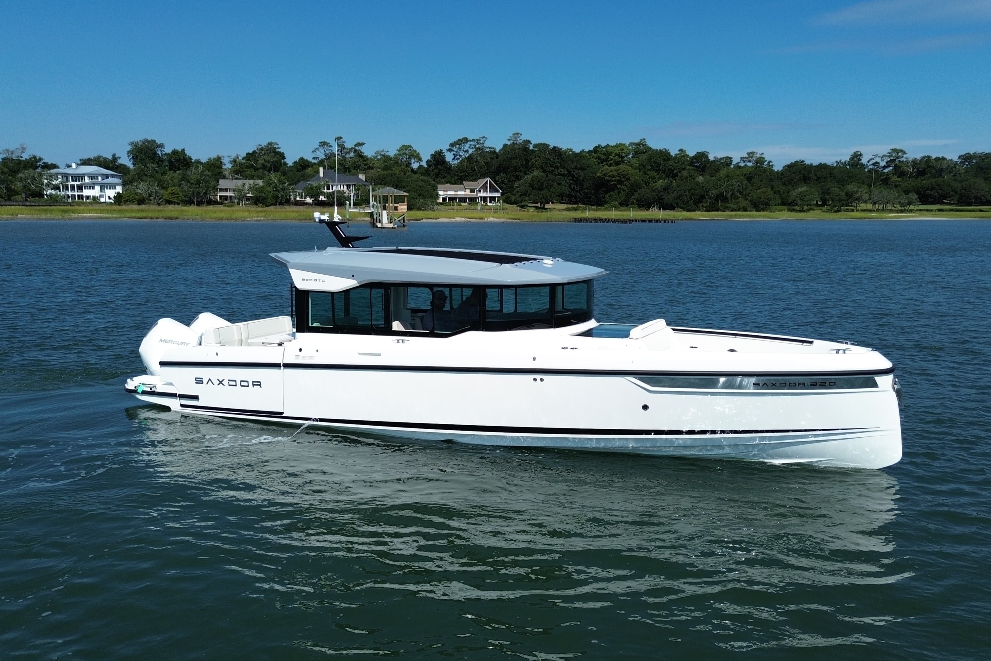 2026 Saxdor 320 GTC zum Verkauf in Wrightsville Beach, North Carolina Pilothouse
