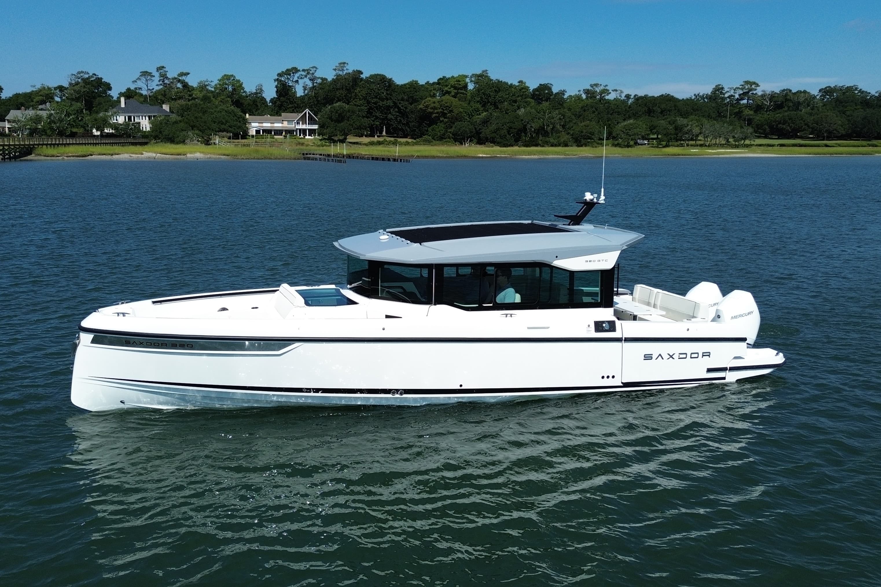 2026 Saxdor 320 GTC zum Verkauf in Wrightsville Beach, North Carolina Pilothouse 2
