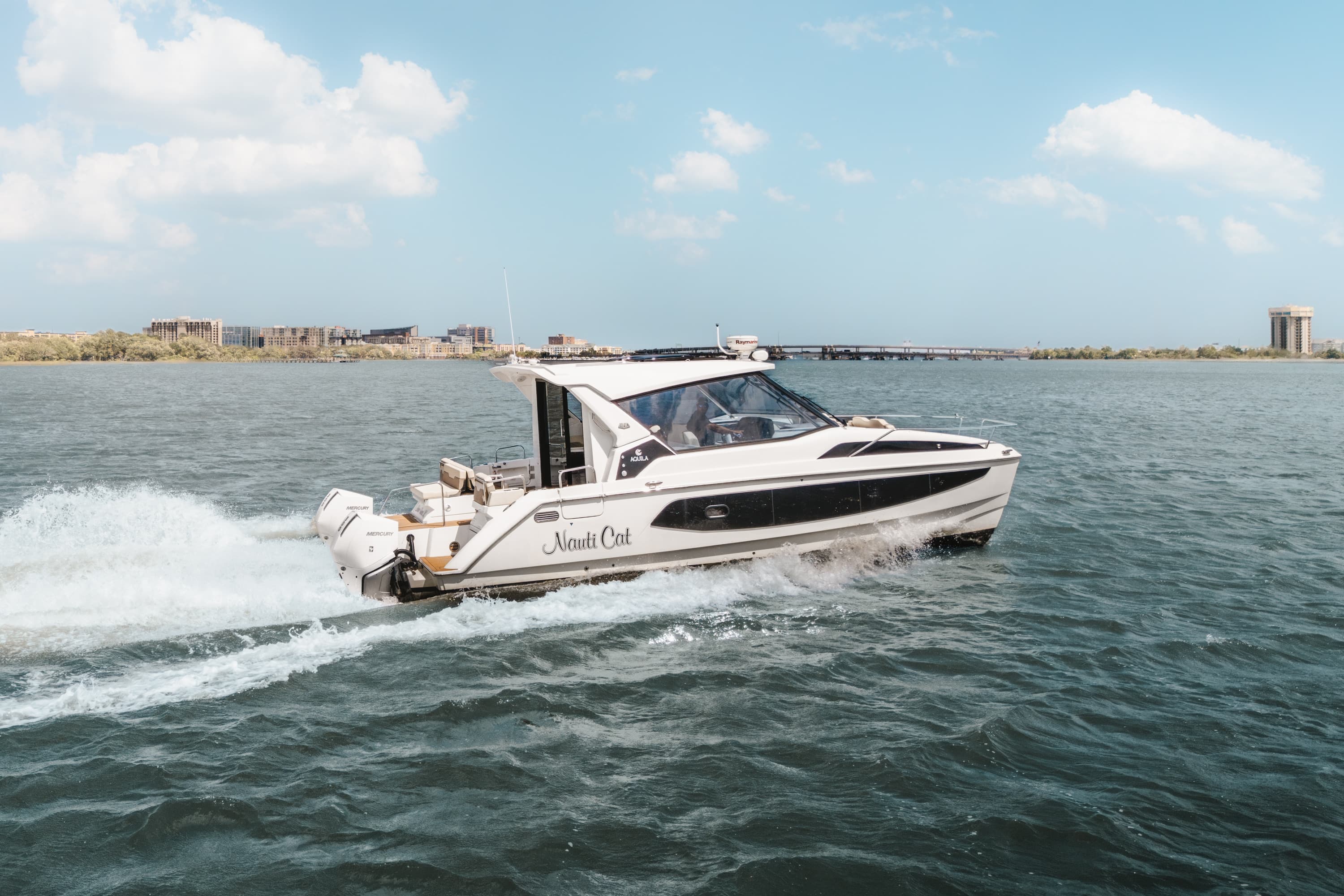 2023 Aquila 36 Sport in vendita a Charleston, SC Power Catamarans 5