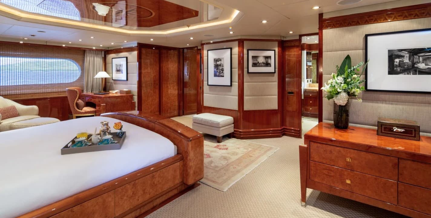 1997 Benetti 177 for Sale in Piraeus, GR Motor Yacht 3