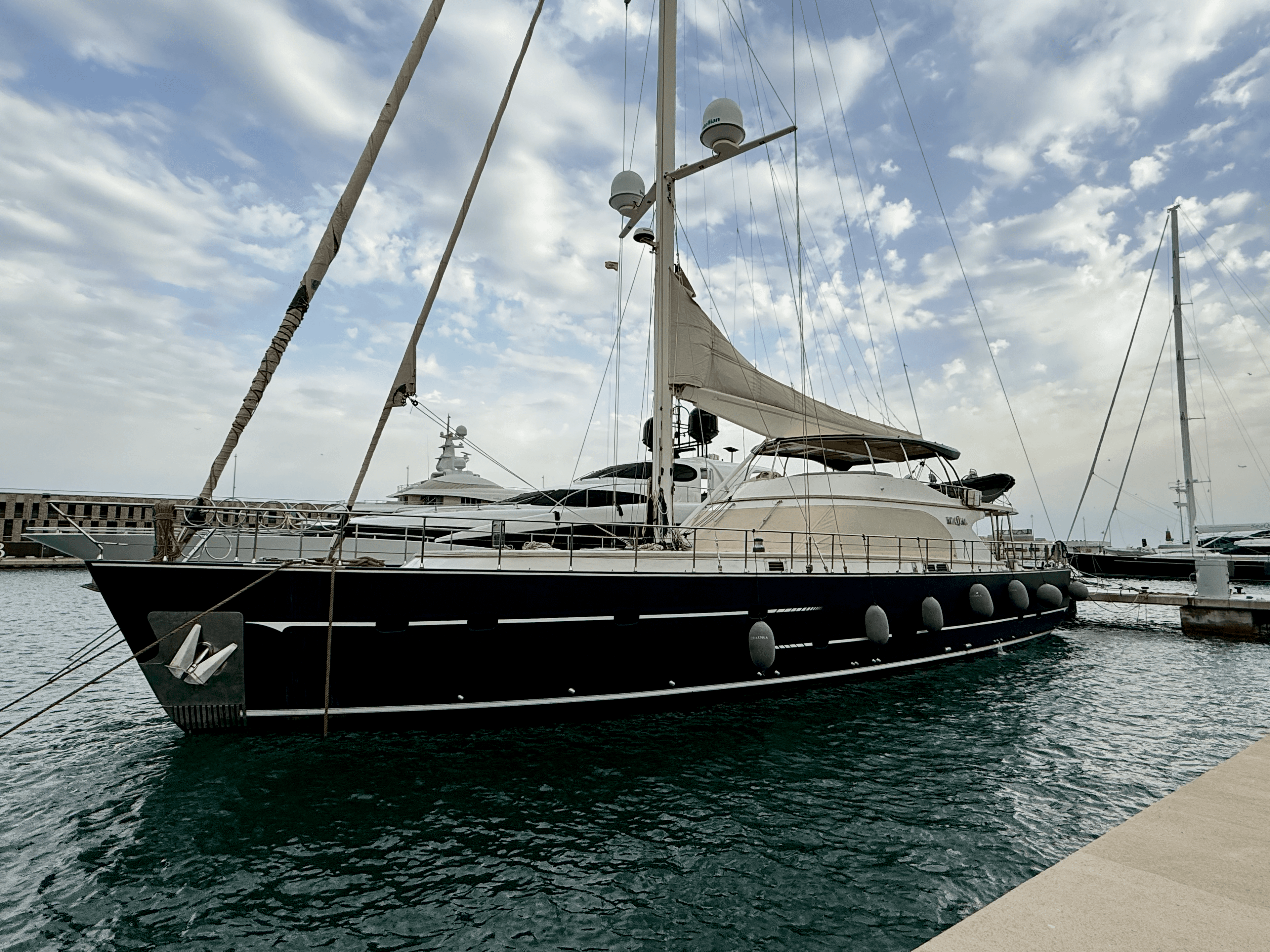 2011 Custom ERAORA Mural motor Yacht 28m for Sale in Barcelona, ES Motorsailer 3