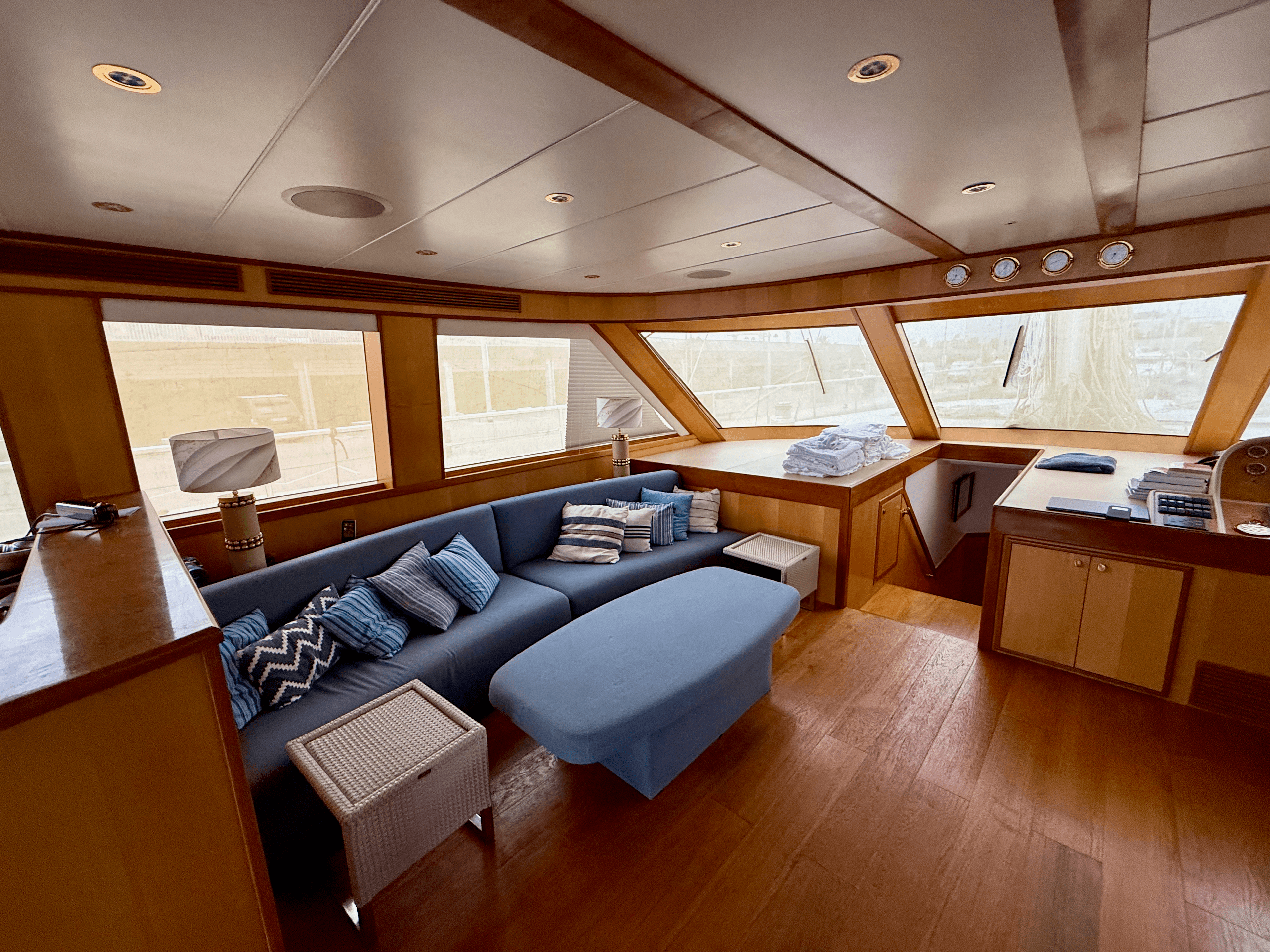 2011 Custom ERAORA Mural motor Yacht 28m for Sale in Barcelona, ES Motorsailer 5