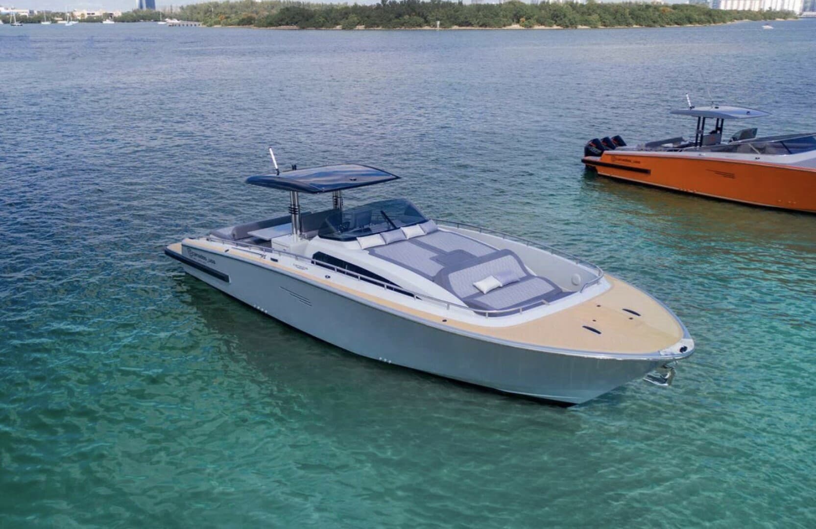 2027 Canados Yachts Gladiator 431 Walk-Around for Sale in Miami, Florida Sport Cruiser