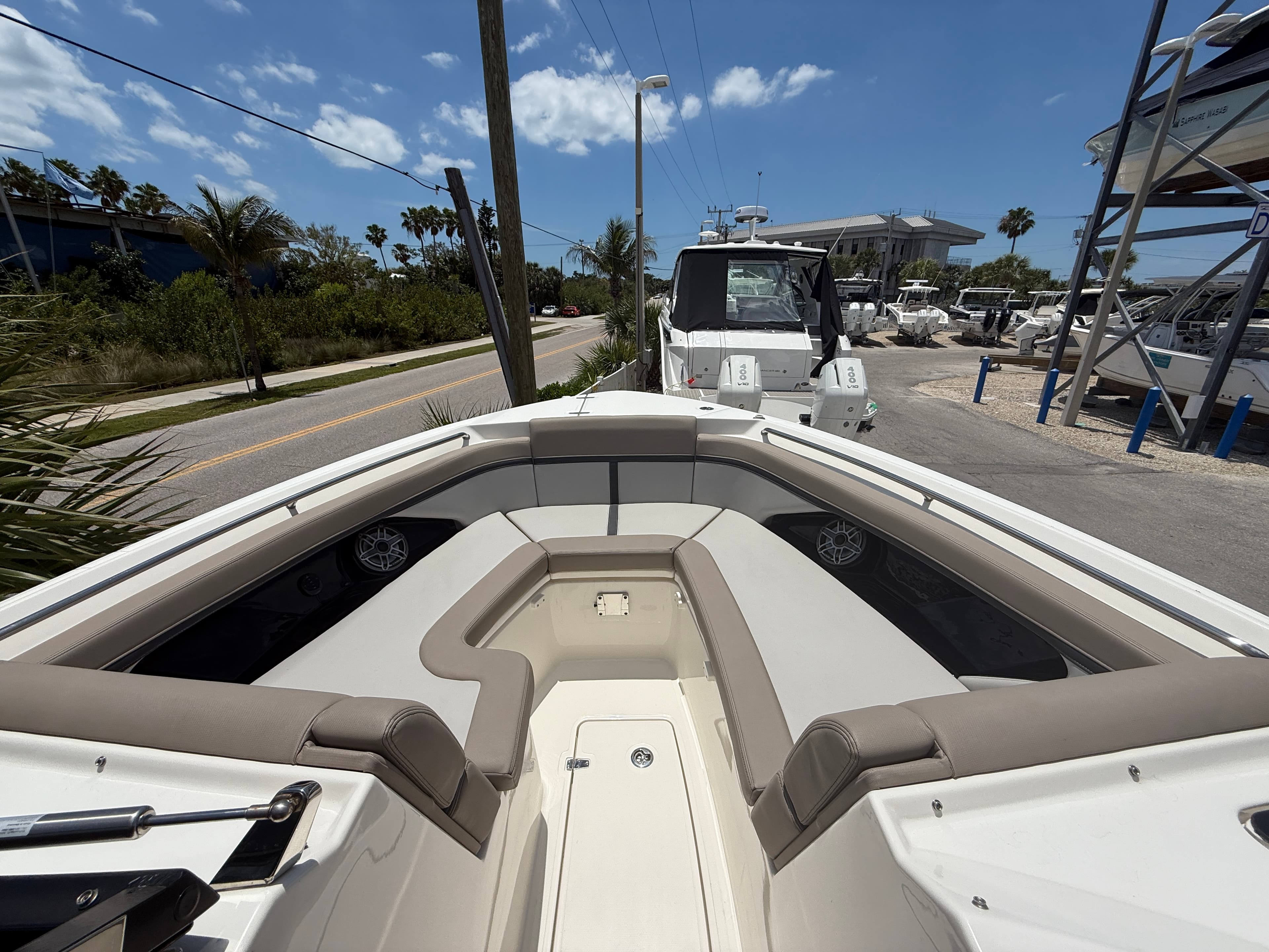 2025 Boston Whaler 330 Vantage zum Verkauf in Sarasota, FL Dual Console 3
