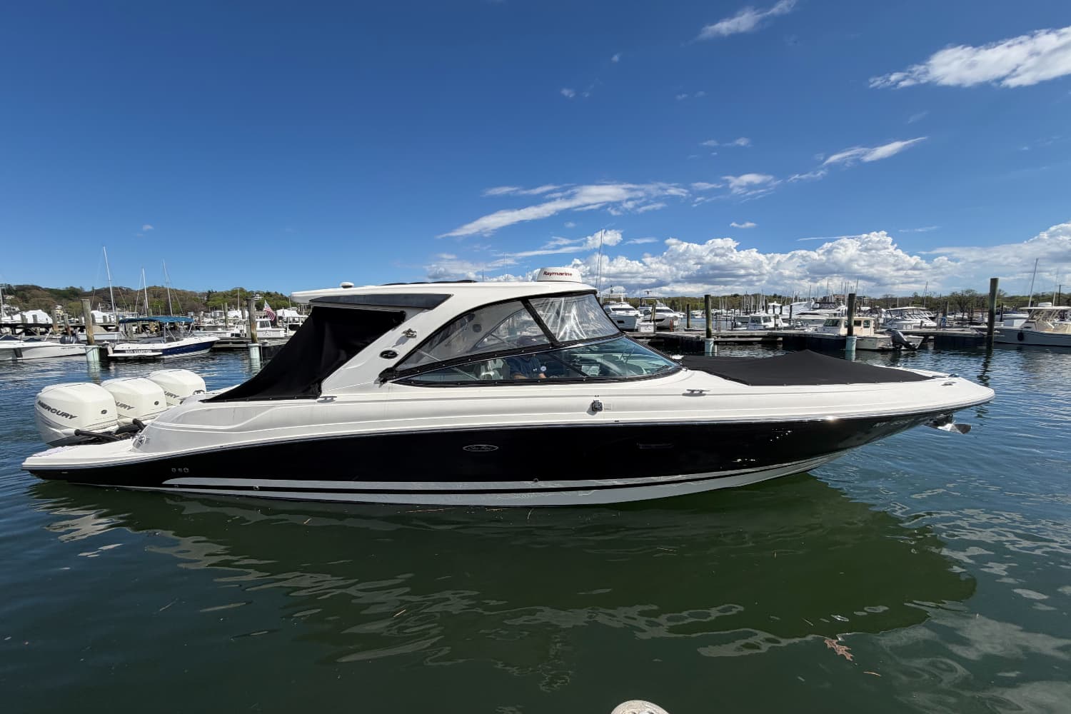 2017 Sea Ray SLX 350 Outboard zum Verkauf in Huntington, NY Bowrider 2