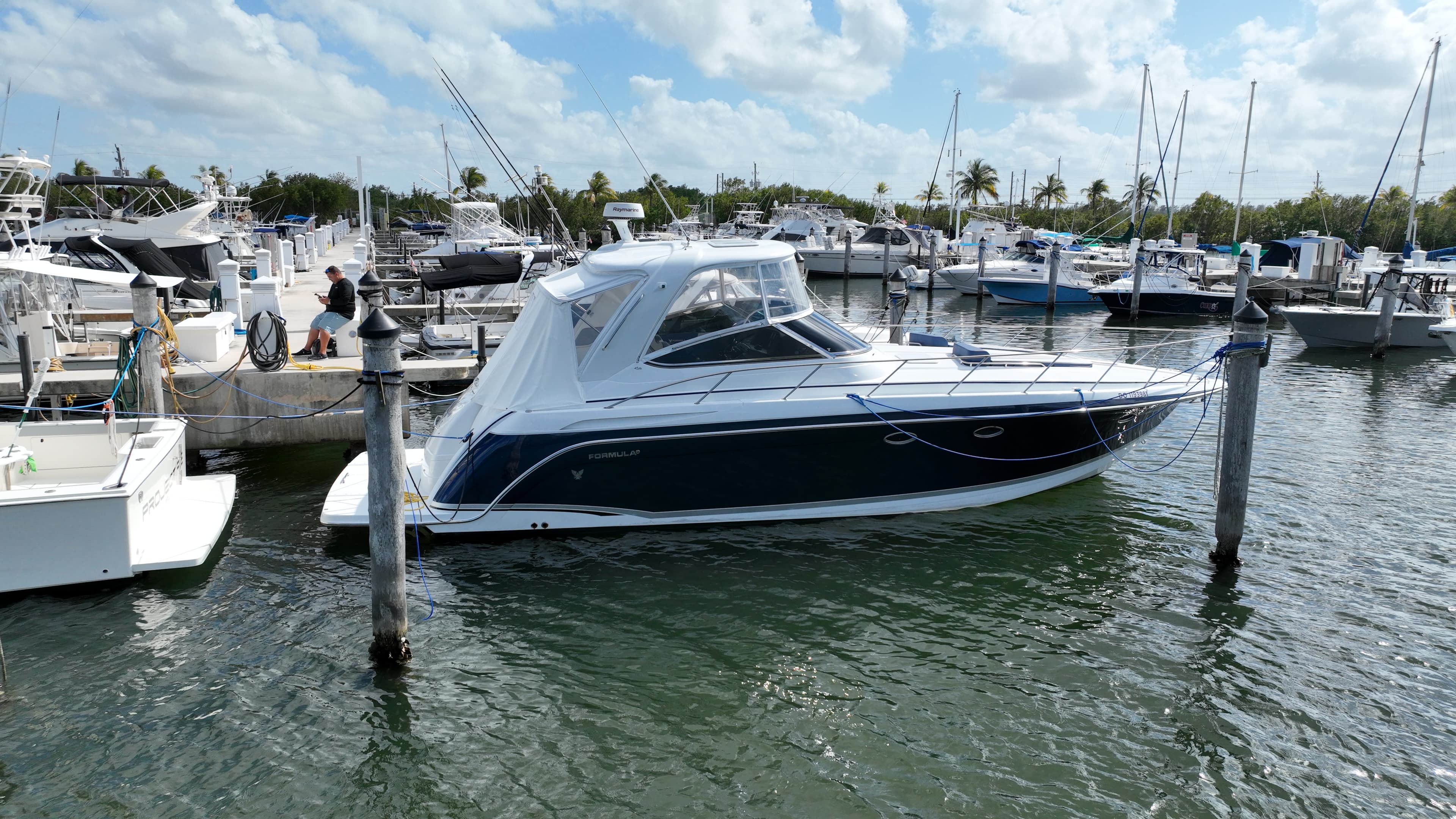 2006 Formula Boats 40 Perfomance Cruiser for Sale in Miami, Florida Cruiser