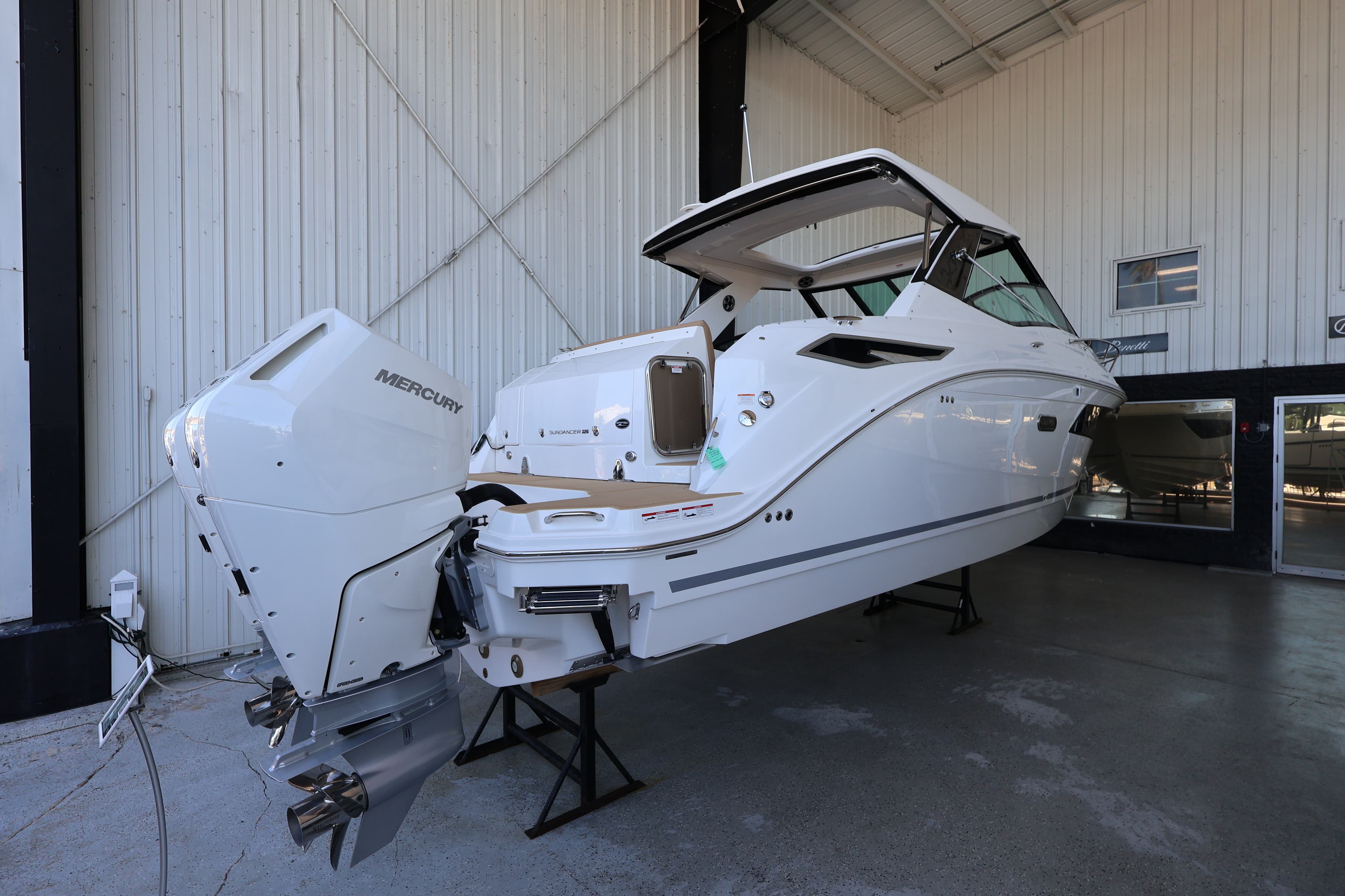 2026 Sea Ray Sundancer 320 Outboard in vendita a Naples, Florida Express Cruiser 2
