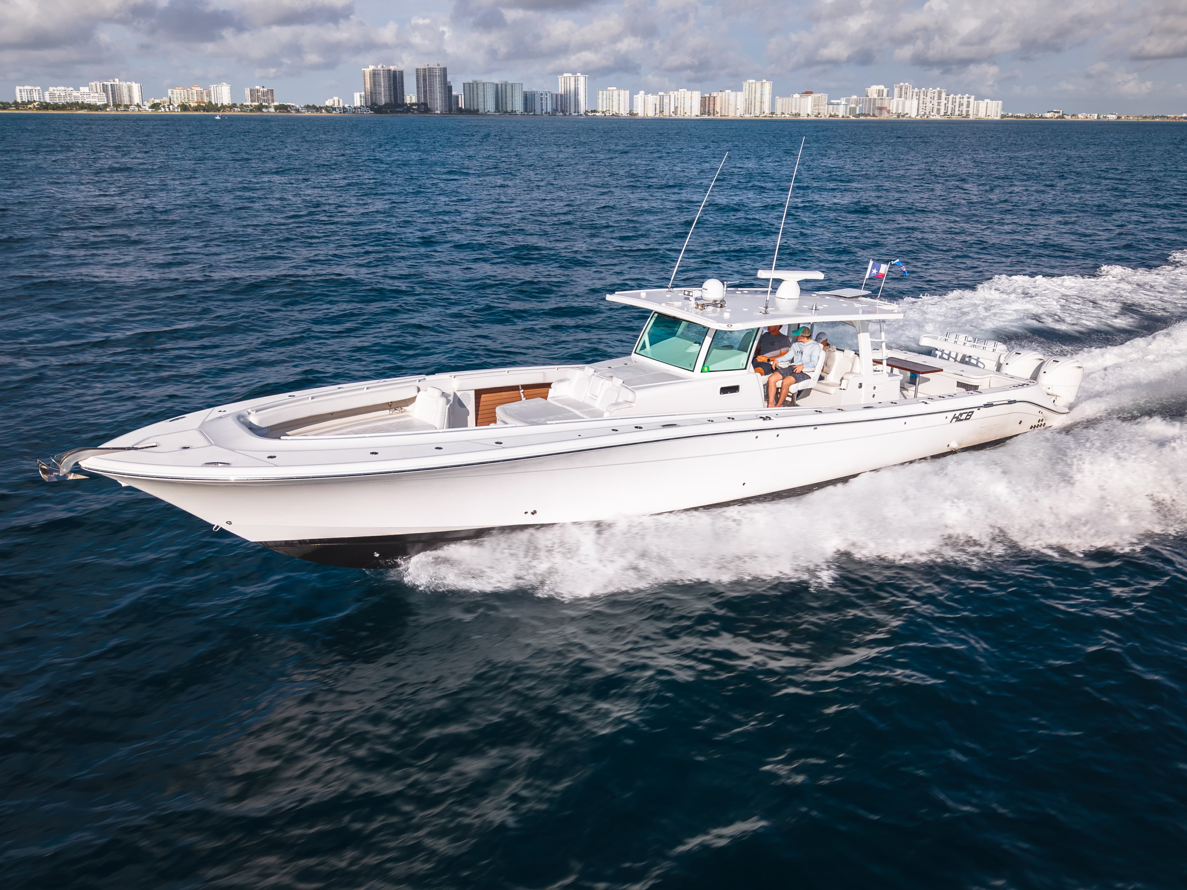 2020 HCB 53 Sueños for Sale in Fort. Lauderdale, FL Center Console
