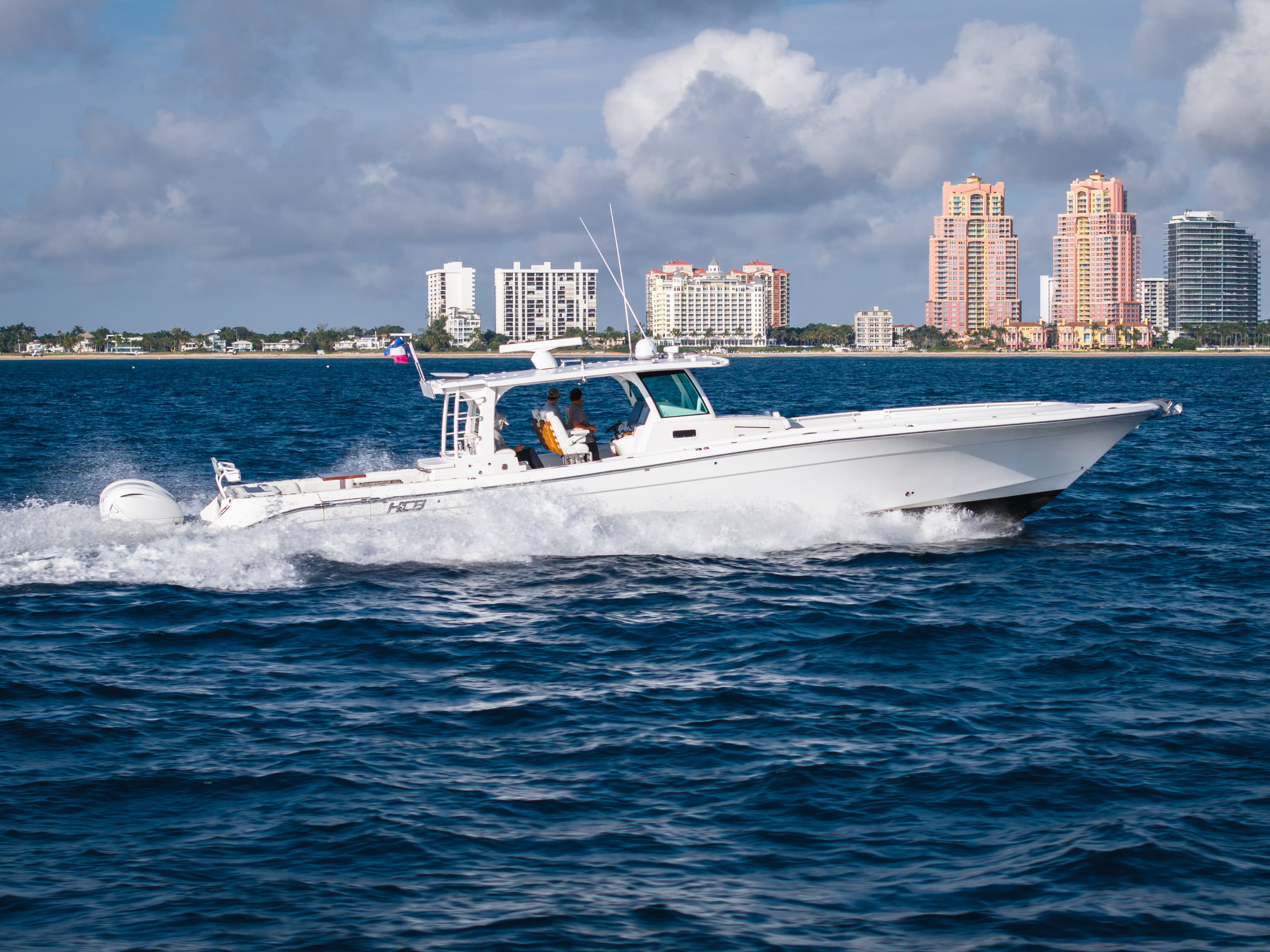 2020 HCB 53 Sueños for Sale in Fort. Lauderdale, FL Center Console 5
