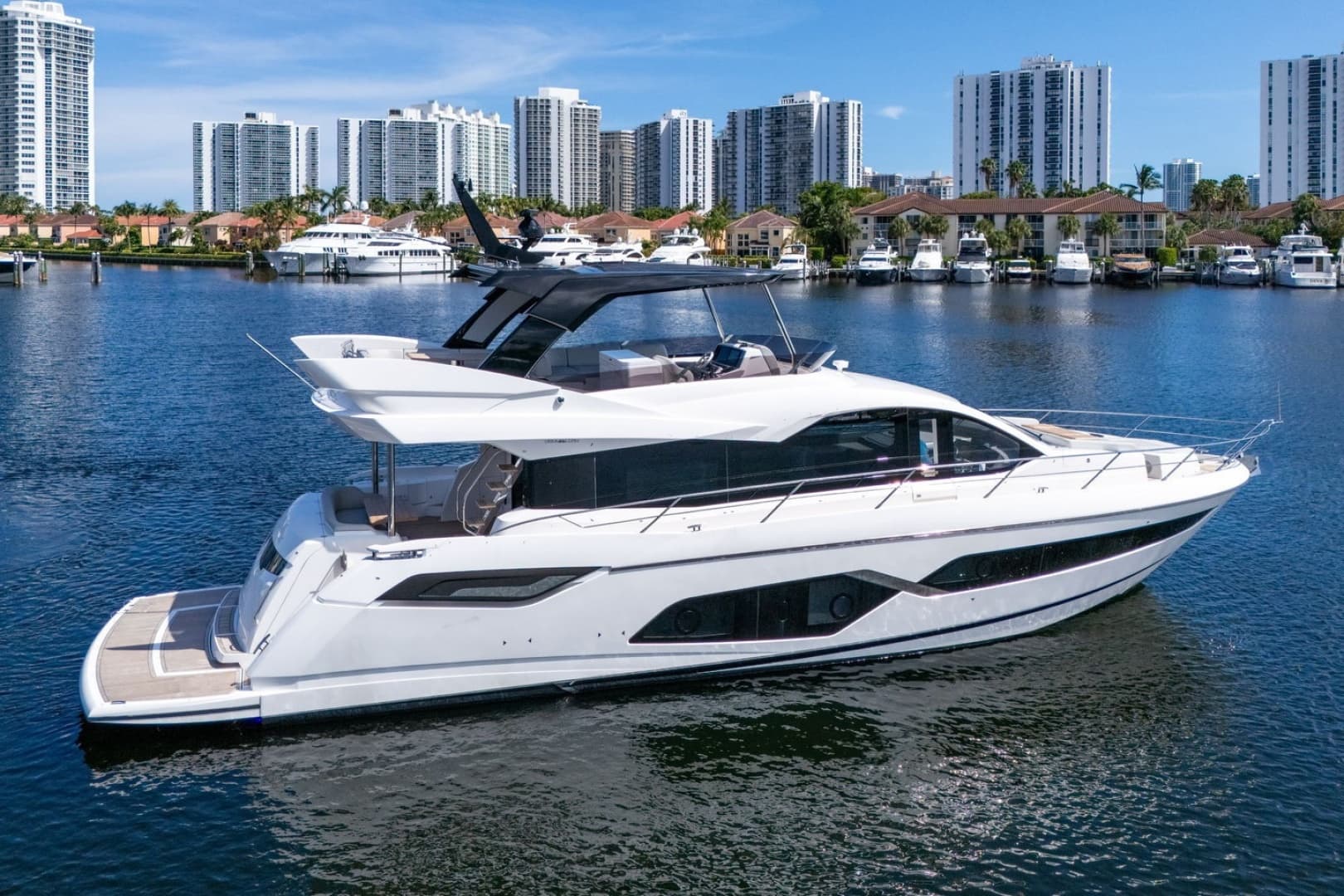 2023 Sunseeker Manhattan 68 a la venta en Aventura, Florida Motor Yacht