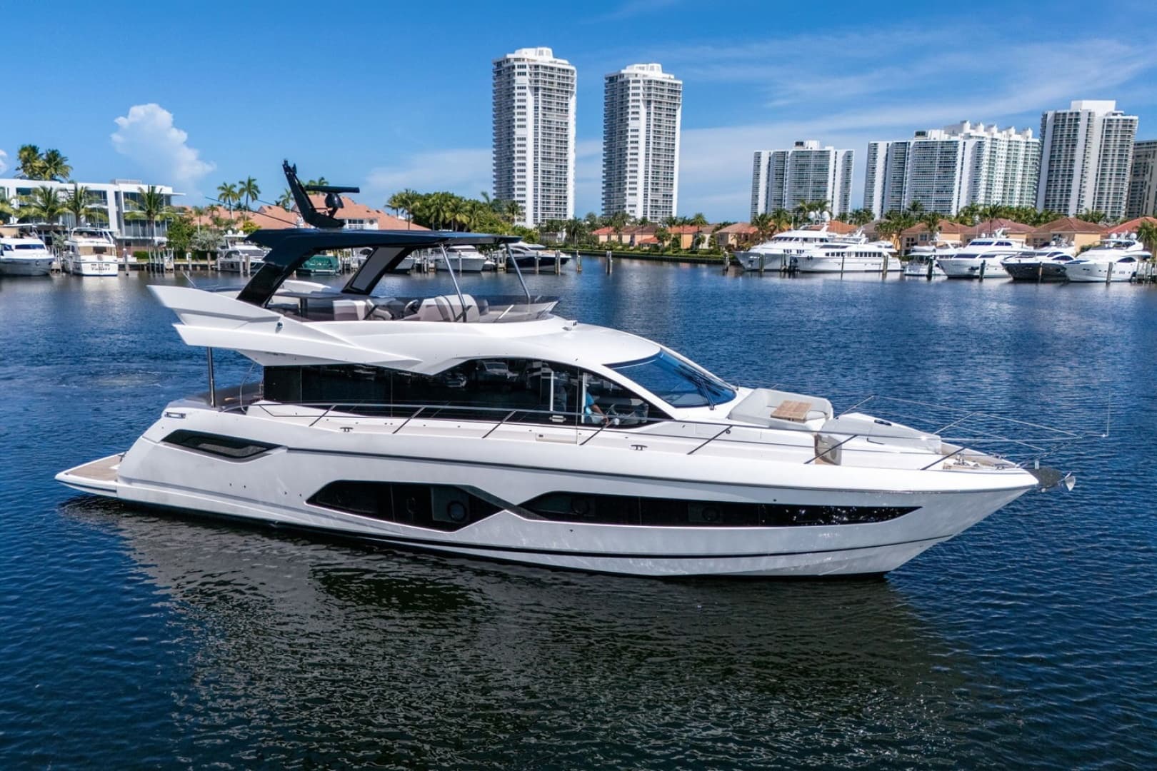 2023 Sunseeker Manhattan 68 a la venta en Aventura, Florida Motor Yacht 3
