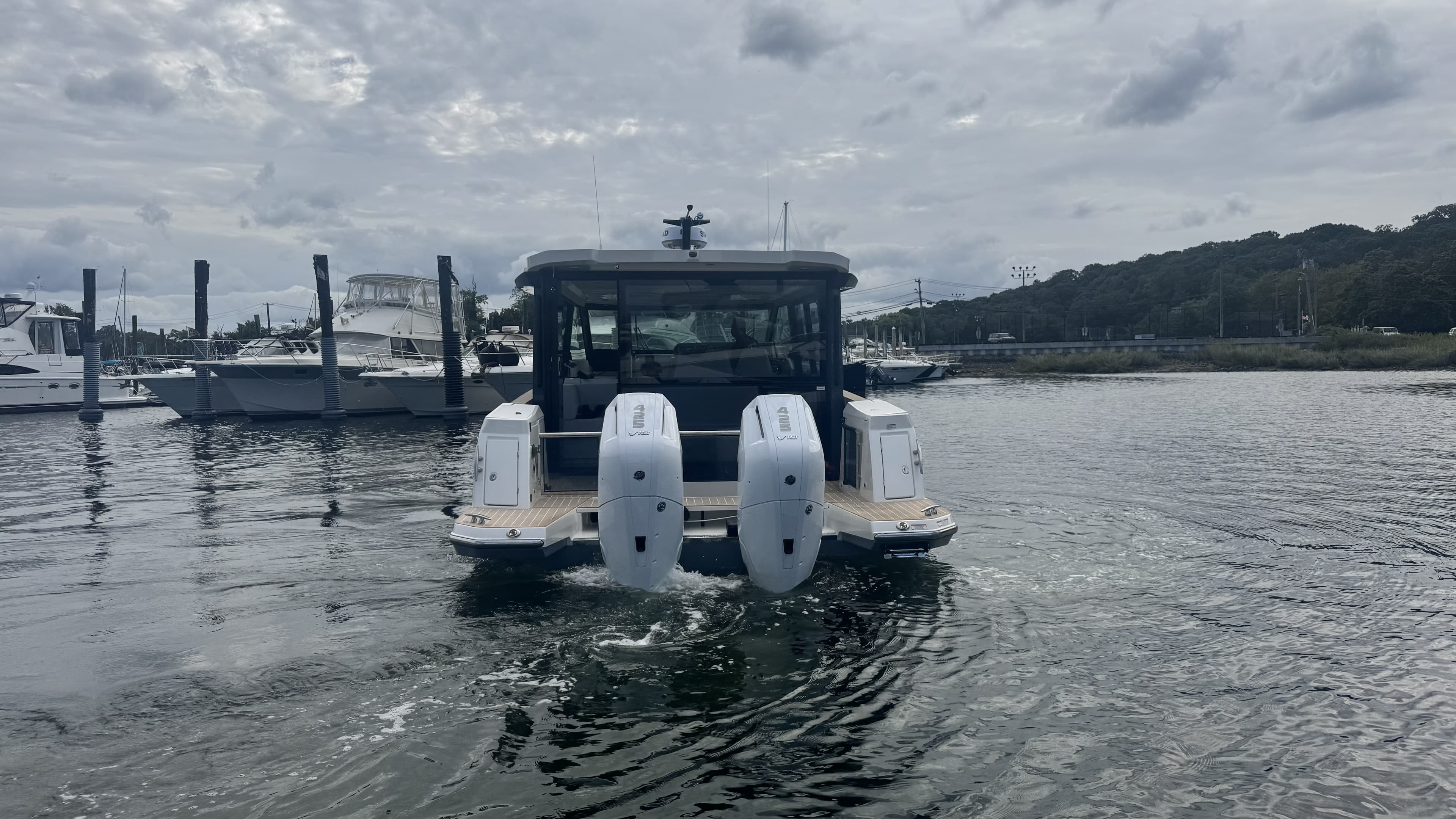 2027 Saxdor 400 GTC for Sale in Huntington, NY Motor Yacht 4